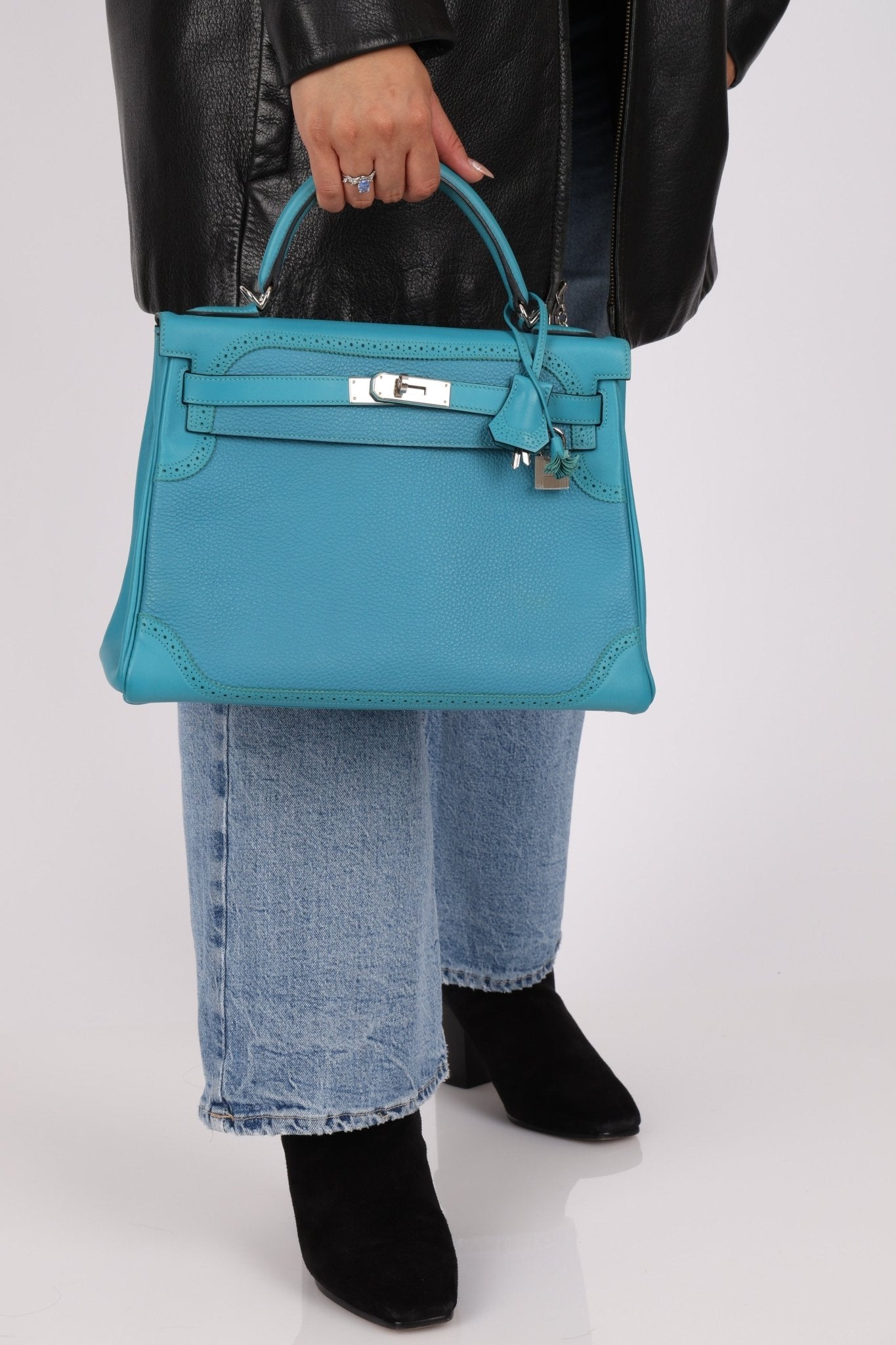 Limited Edition Hermès 2015 Turquoise Togo & Swift Ghillies Kelly 32 PHW - FashioNica