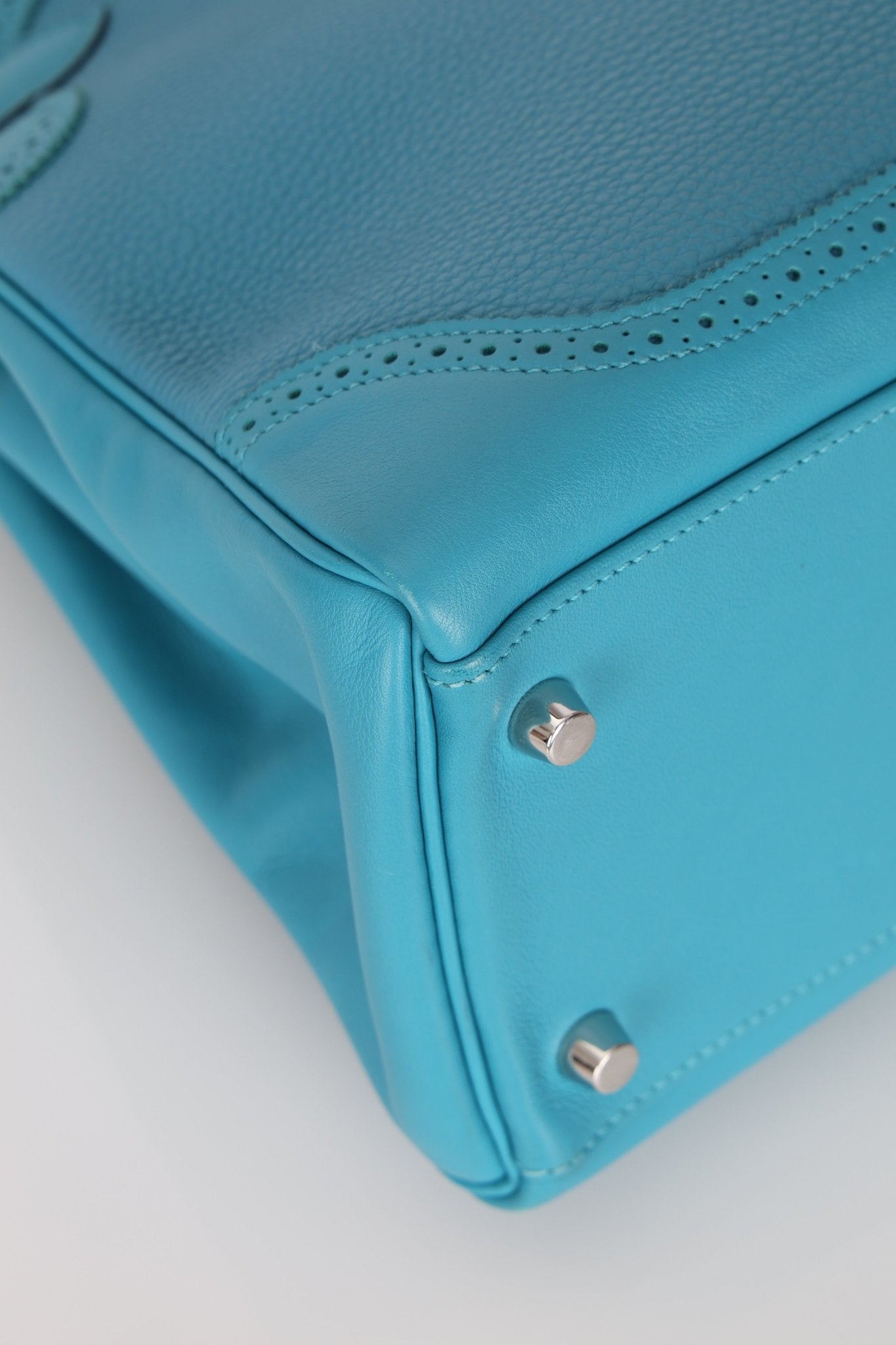 Limited Edition Hermès 2015 Turquoise Togo & Swift Ghillies Kelly 32 PHW - FashioNica