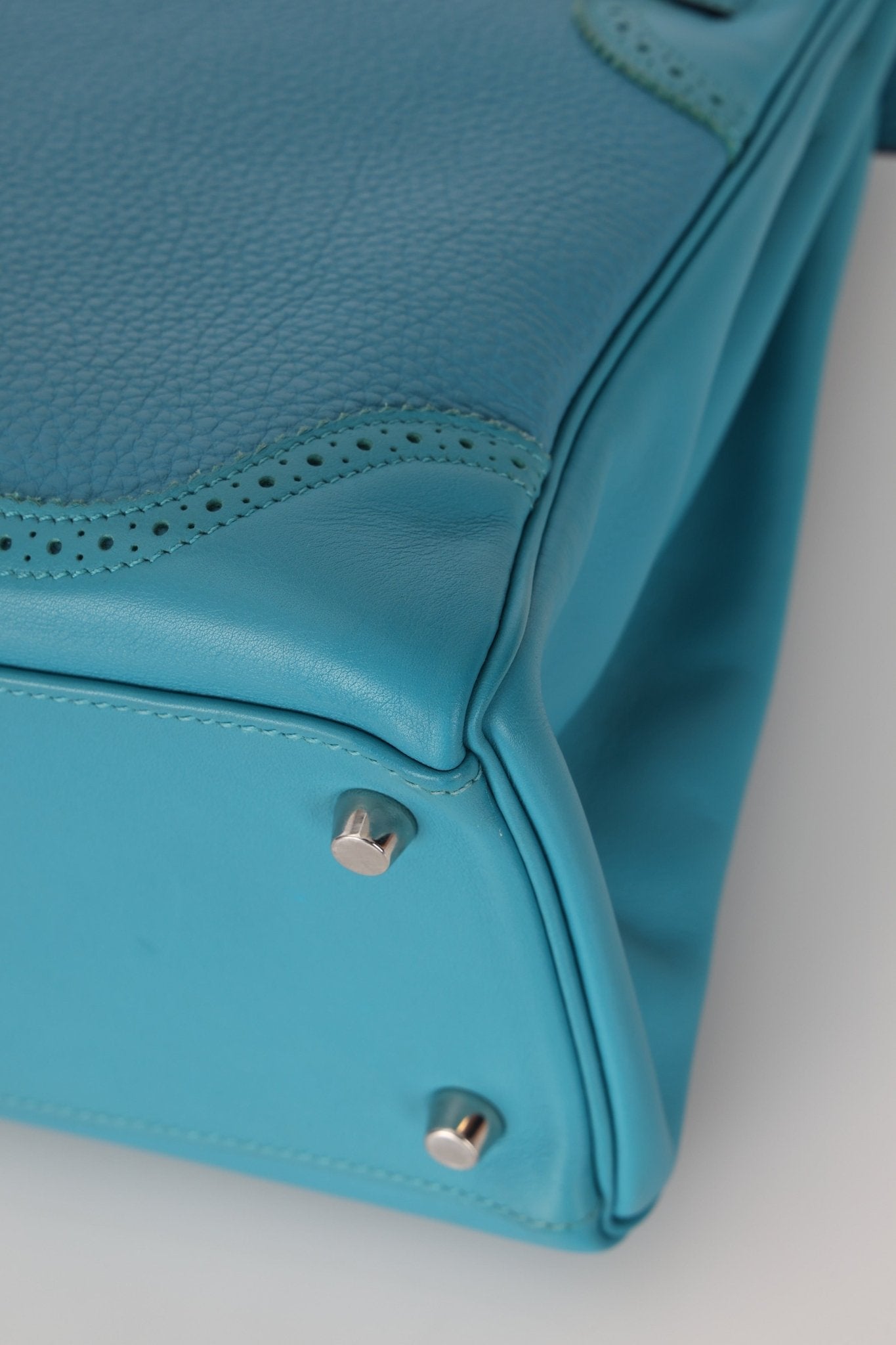 Limited Edition Hermès 2015 Turquoise Togo & Swift Ghillies Kelly 32 PHW - FashioNica