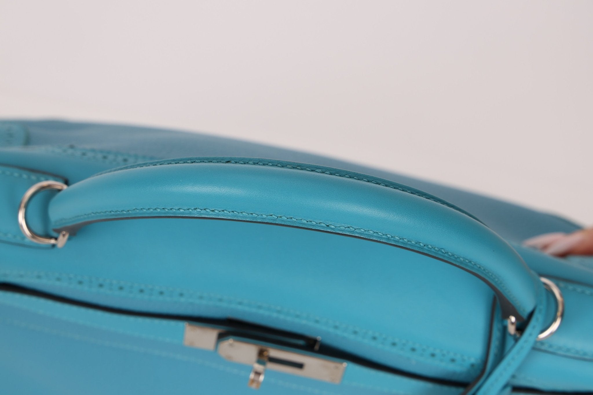 Limited Edition Hermès 2015 Turquoise Togo & Swift Ghillies Kelly 32 PHW - FashioNica