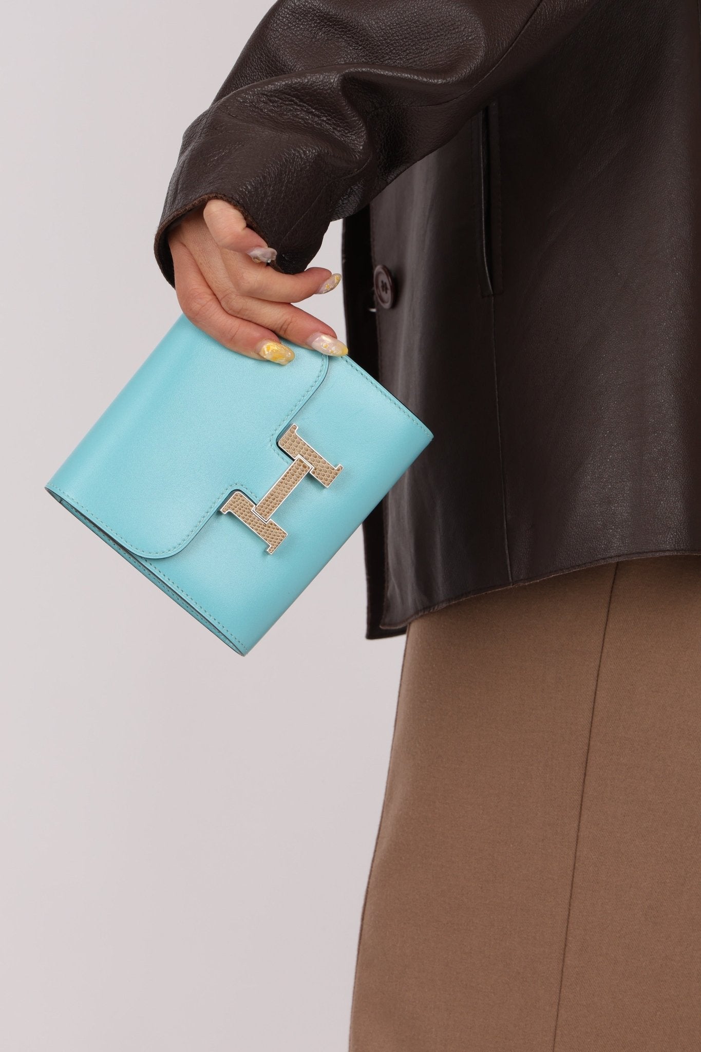 Limited Edition Hermès 2016 Bleu Atoll Tadelakt Karang Lizard Constance Short Wallet - FashioNica