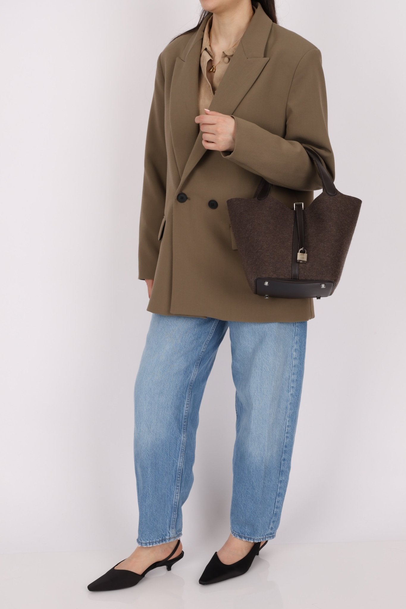 Limited Edition Hermès 2021 Ebene Swift and Wool Picotin 22 PHW - FashioNica