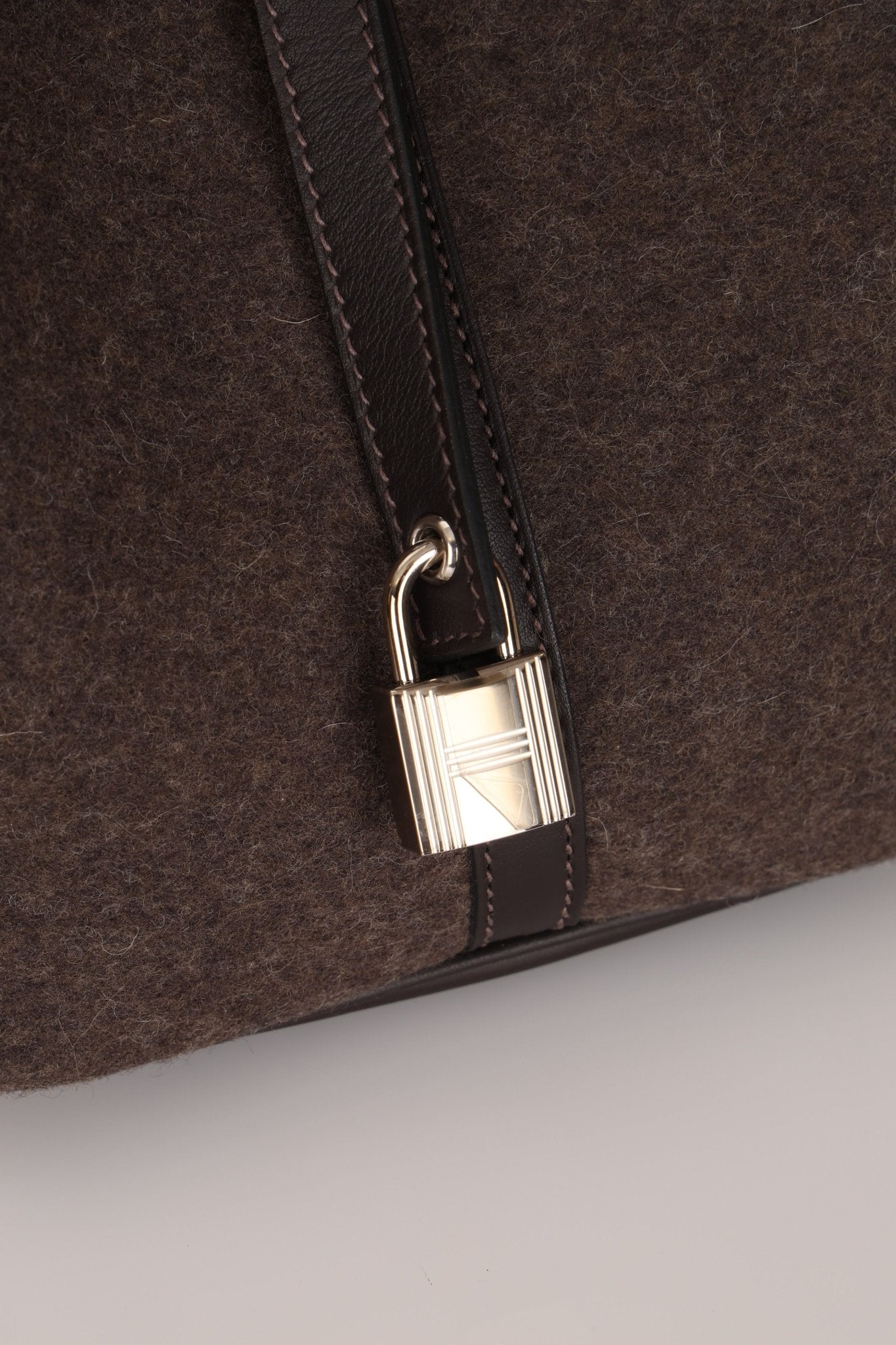 Limited Edition Hermès 2021 Ebene Swift and Wool Picotin 22 PHW - FashioNica