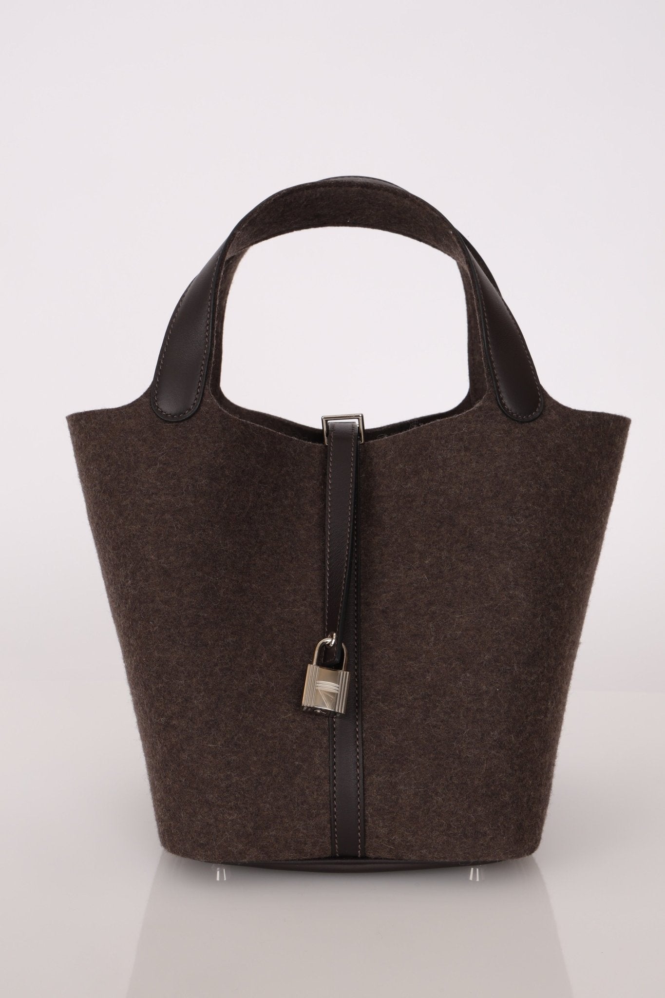 Limited Edition Hermès 2021 Ebene Swift and Wool Picotin 22 PHW - FashioNica