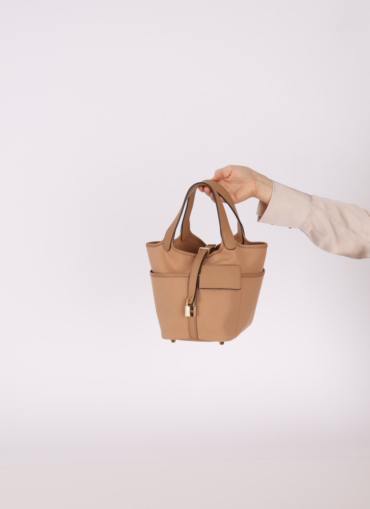 Limited Edition Hermès 2022 Chai Swift Cargo Picotin 18 GHW - FashioNica