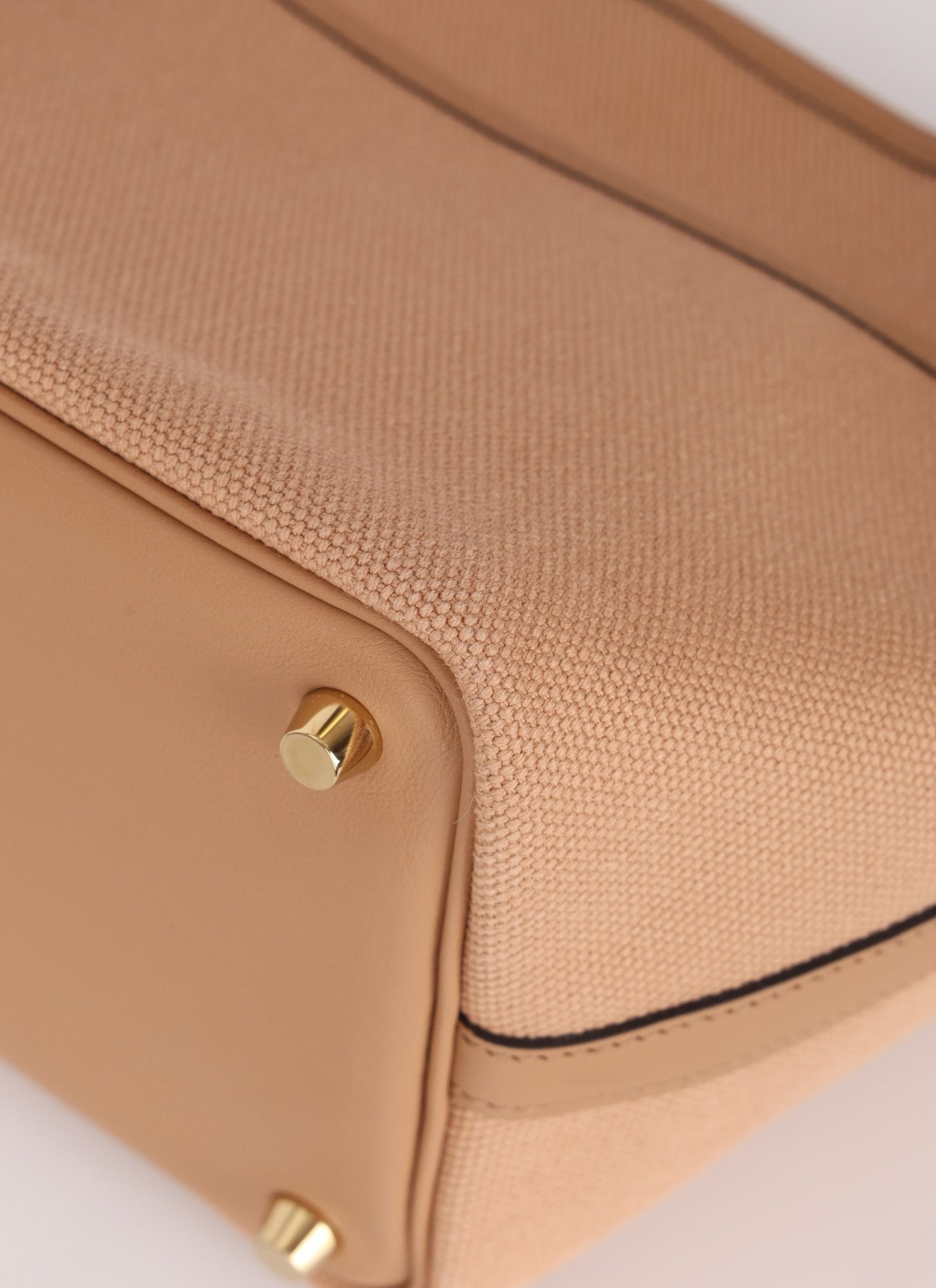 Limited Edition Hermès 2022 Chai Swift Cargo Picotin 18 GHW - FashioNica