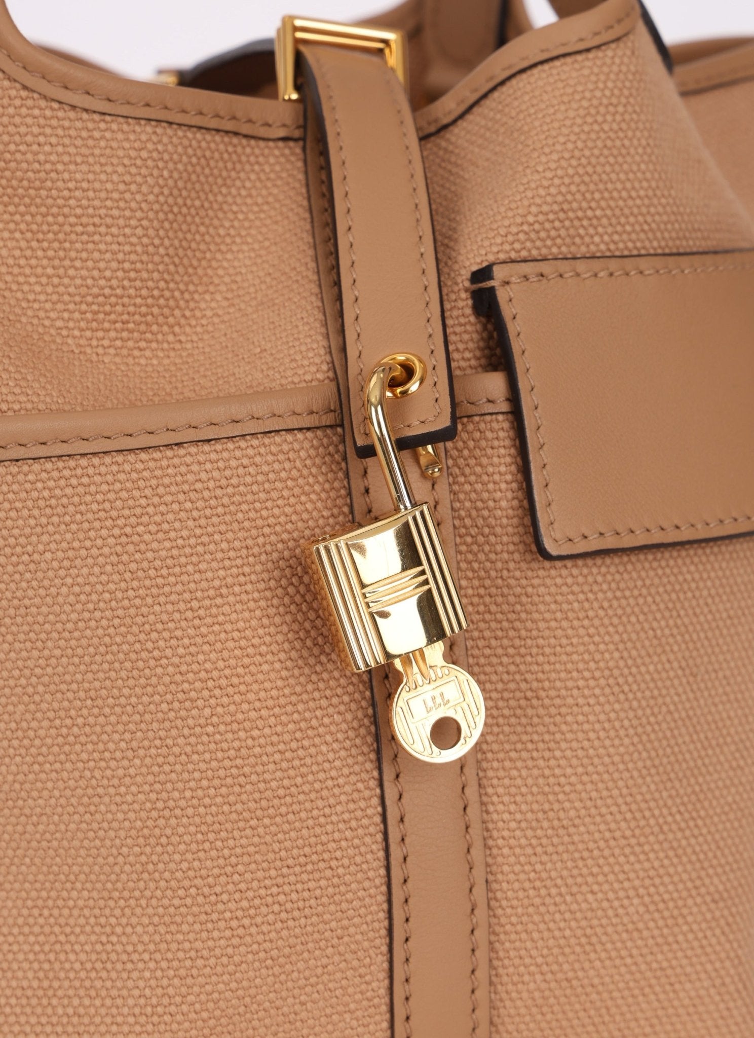 Limited Edition Hermès 2022 Chai Swift Cargo Picotin 18 GHW - FashioNica