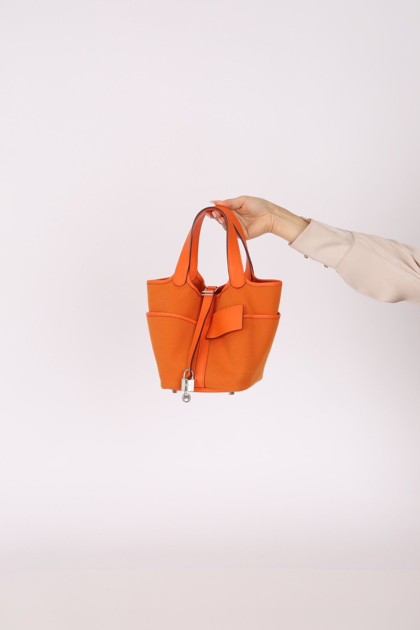 Limited Edition Hermès 2023 Orange Toile Goeland Swift Cargo Picotin 18 PHW - FashioNica
