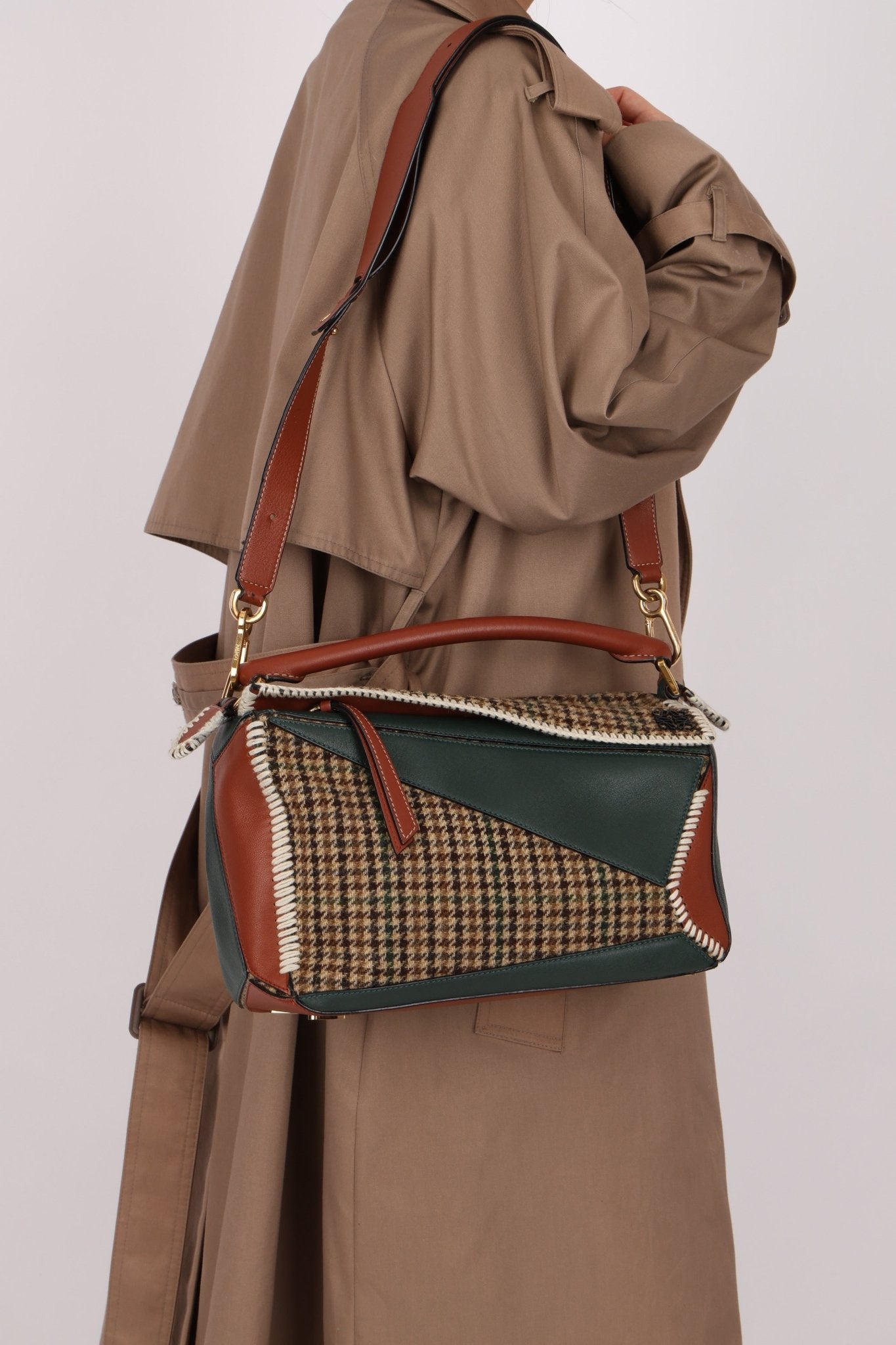 Limited Edition Loewe Tweed Calfksin Medium Puzzle - FashioNica