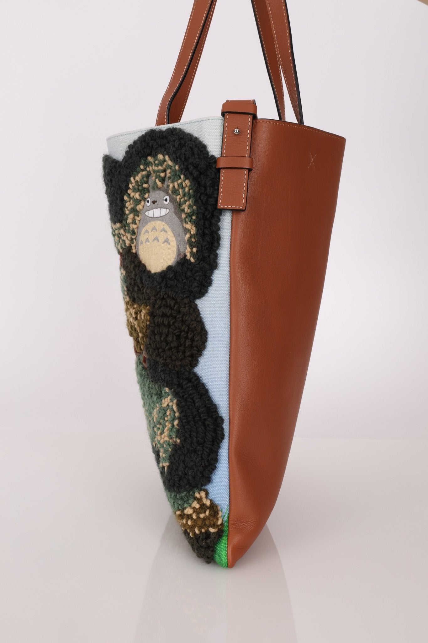Limited Edition Loewe x Studio Ghibli My Neighbor Totoro Knitted Vertical Tote - FashioNica
