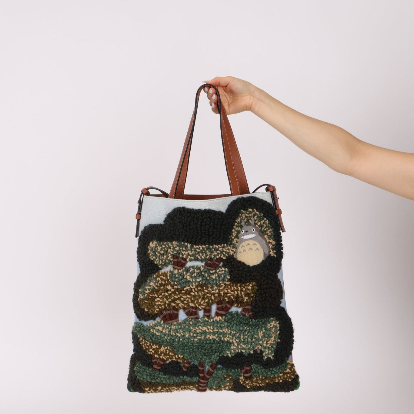Limited Edition Loewe x Studio Ghibli My Neighbor Totoro Knitted Vertical Tote - FashioNica