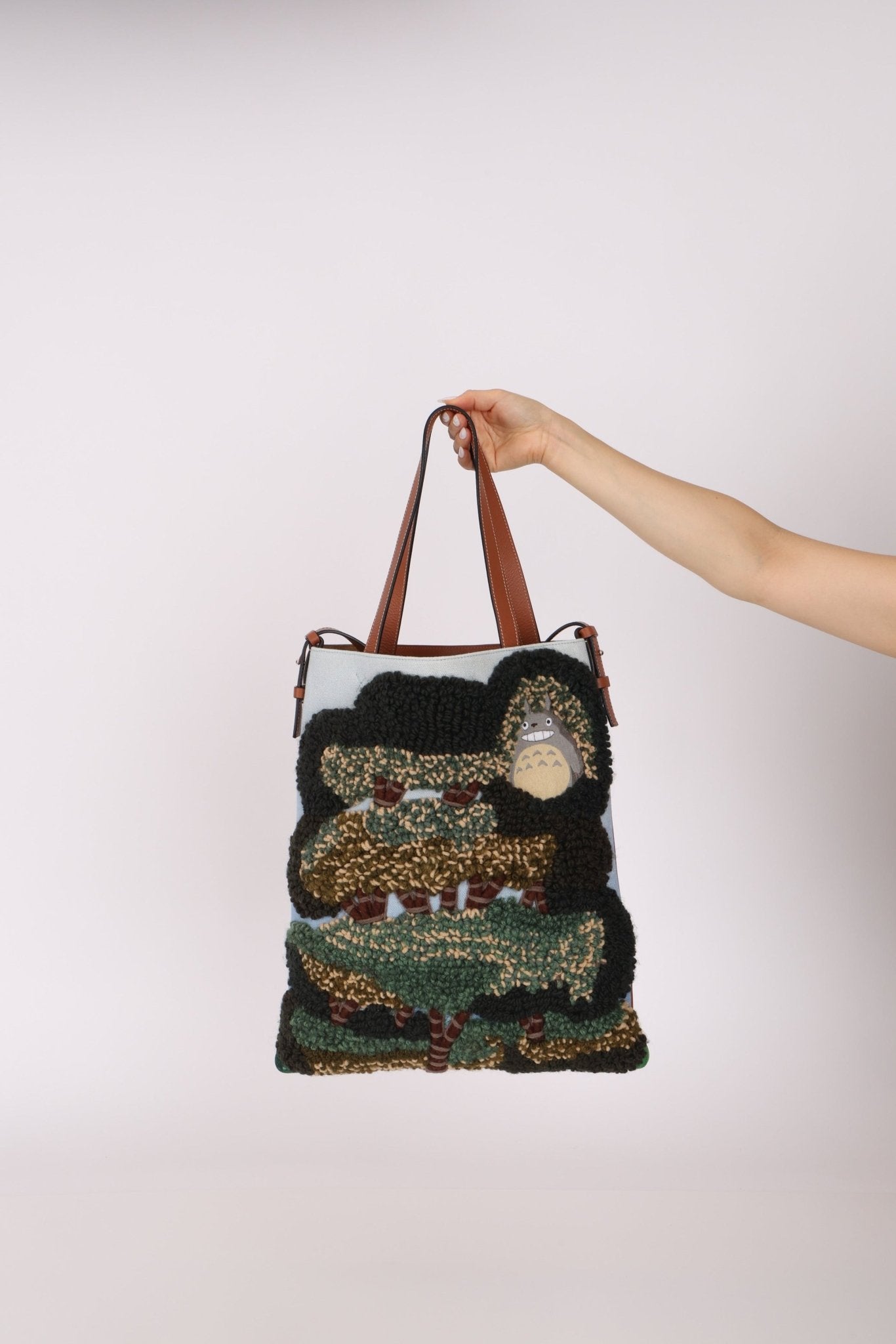 Limited Edition Loewe x Studio Ghibli My Neighbor Totoro Knitted Vertical Tote - FashioNica