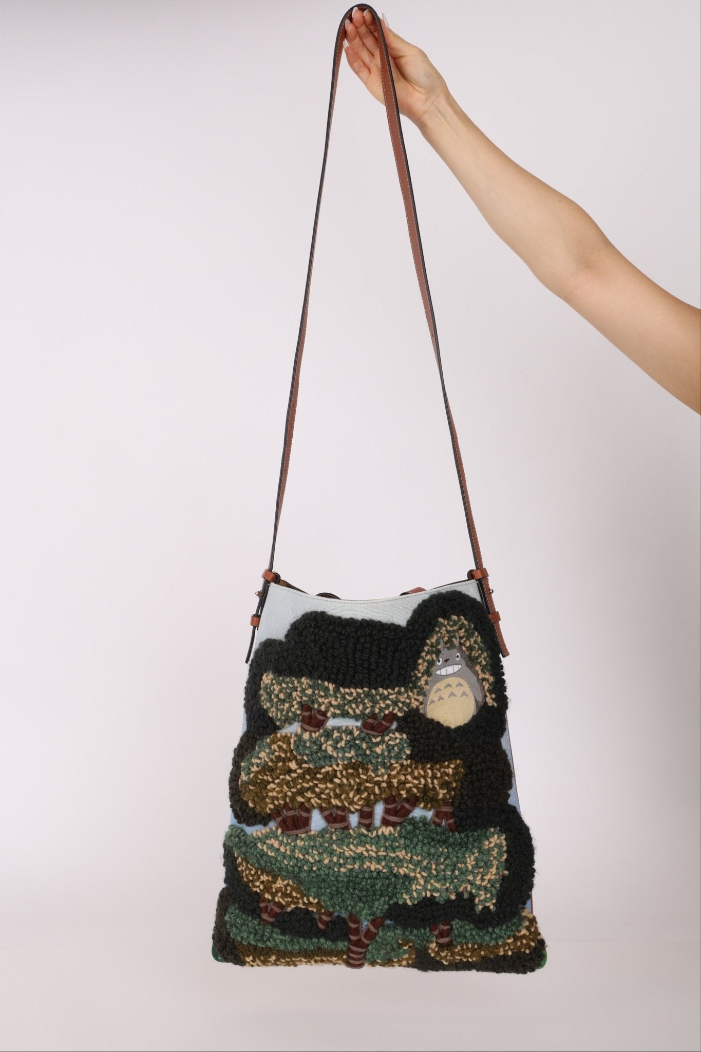 Limited Edition Loewe x Studio Ghibli My Neighbor Totoro Knitted Vertical Tote - FashioNica