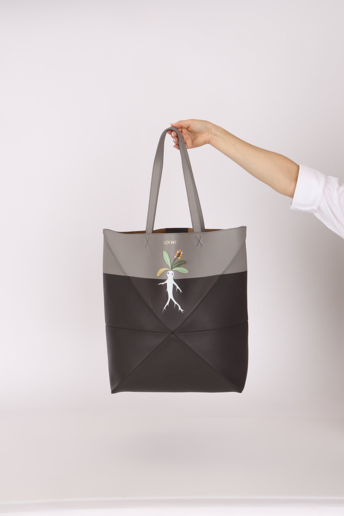 Limited Edition Loewe x Suna Fujita Puzzle Fold XLarge Tote - FashioNica