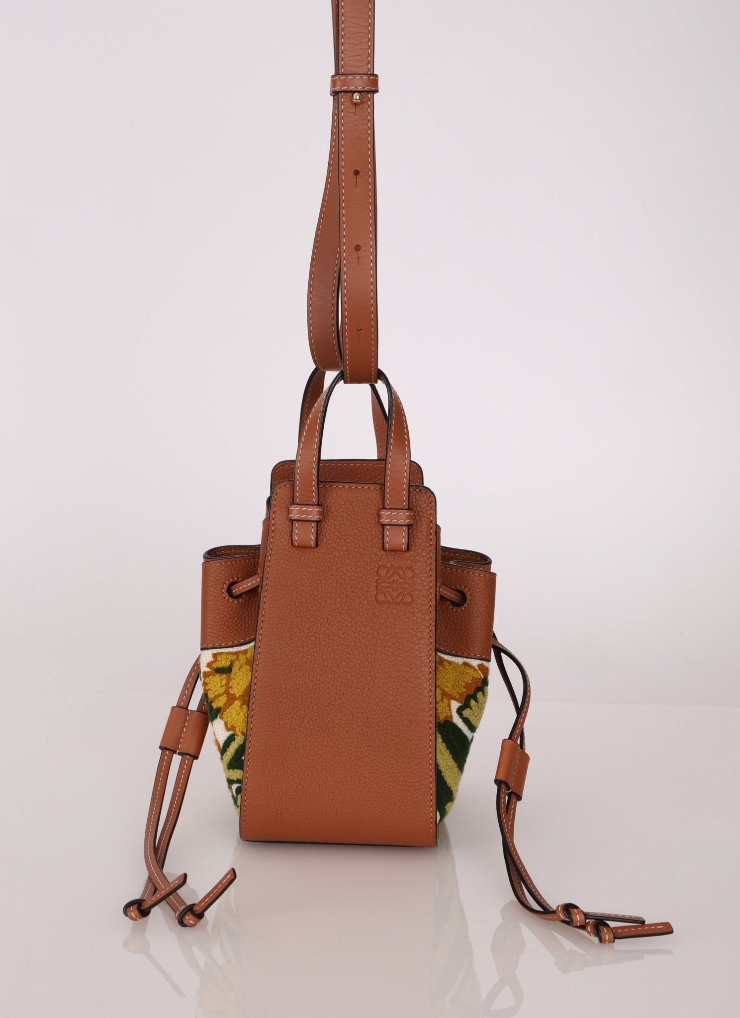 Limited Edition Loewe x William de Morgan Floral Embroidered Mini Hammock - FashioNica