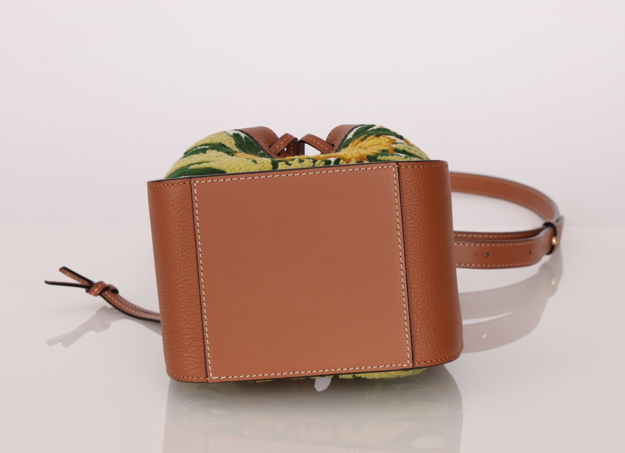 Limited Edition Loewe x William de Morgan Floral Embroidered Mini Hammock - FashioNica