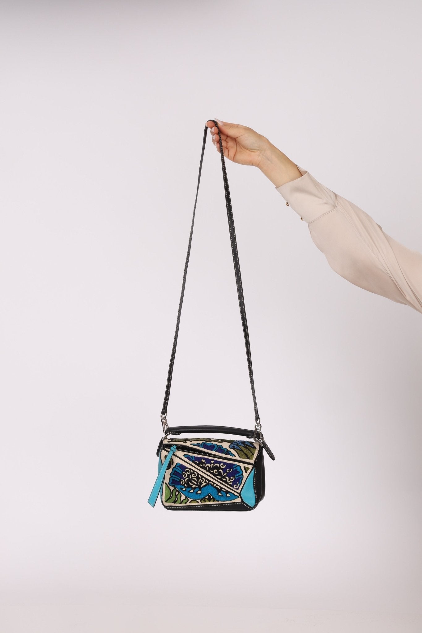 Limited Edition Loewe x William de Morgan Leather Embroidered Mini Puzzle - FashioNica