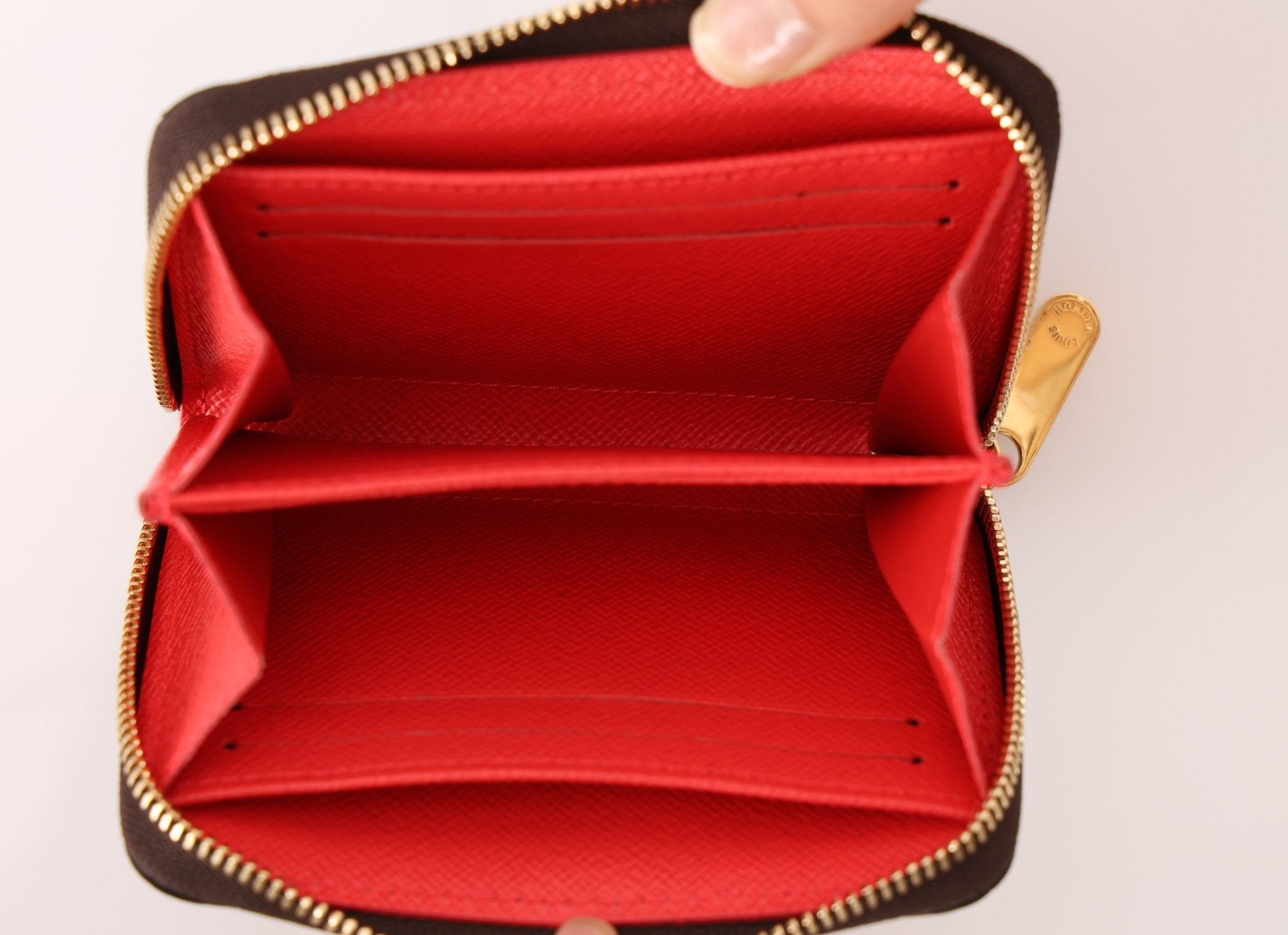 Limited Edition Louis Vuitton 2021 Damier Ebene London Vivienne Short Wallet - FashioNica