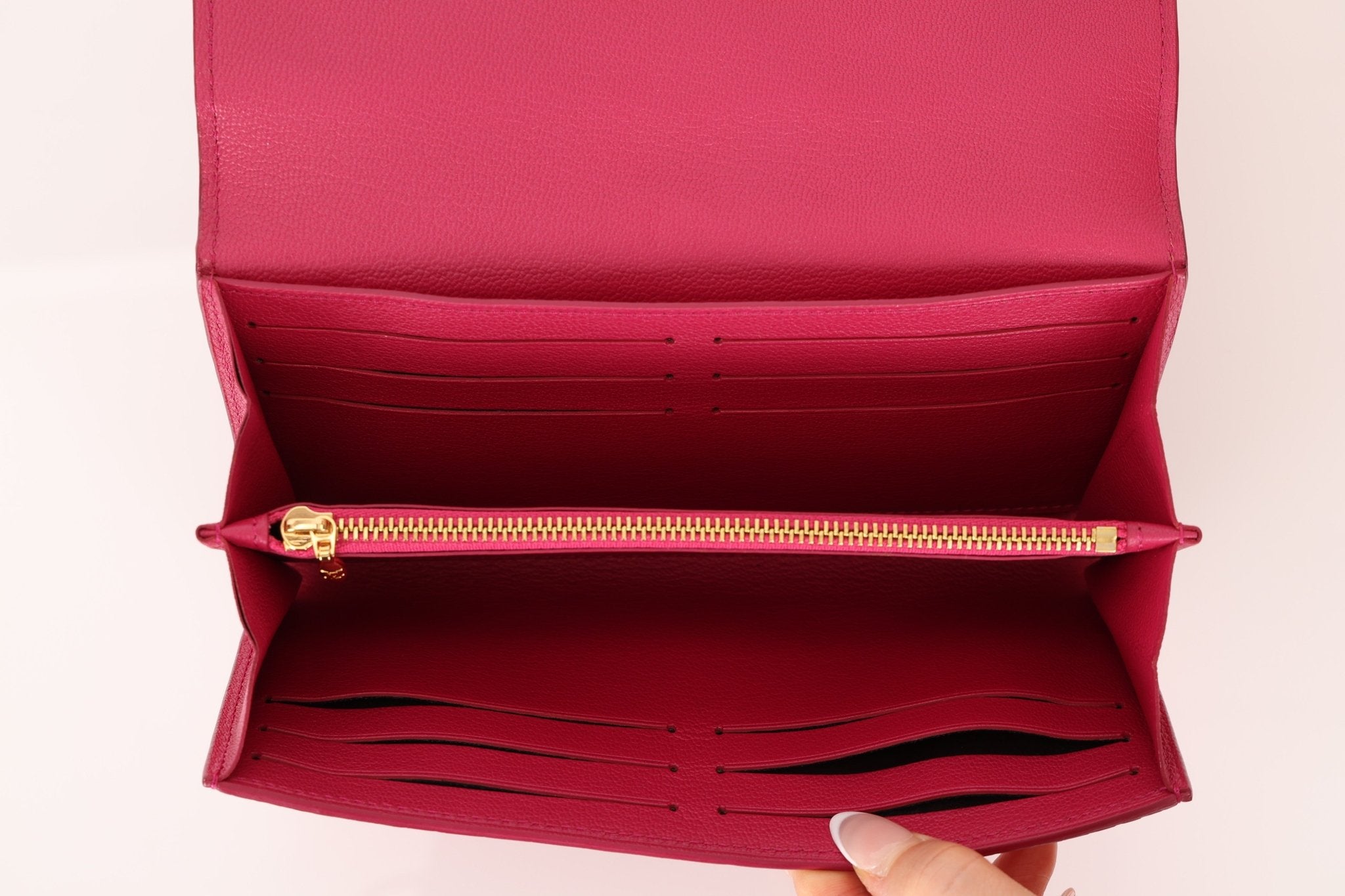 Limited Edition Louis Vuitton Crocodile Capucines Wallet - FashioNica