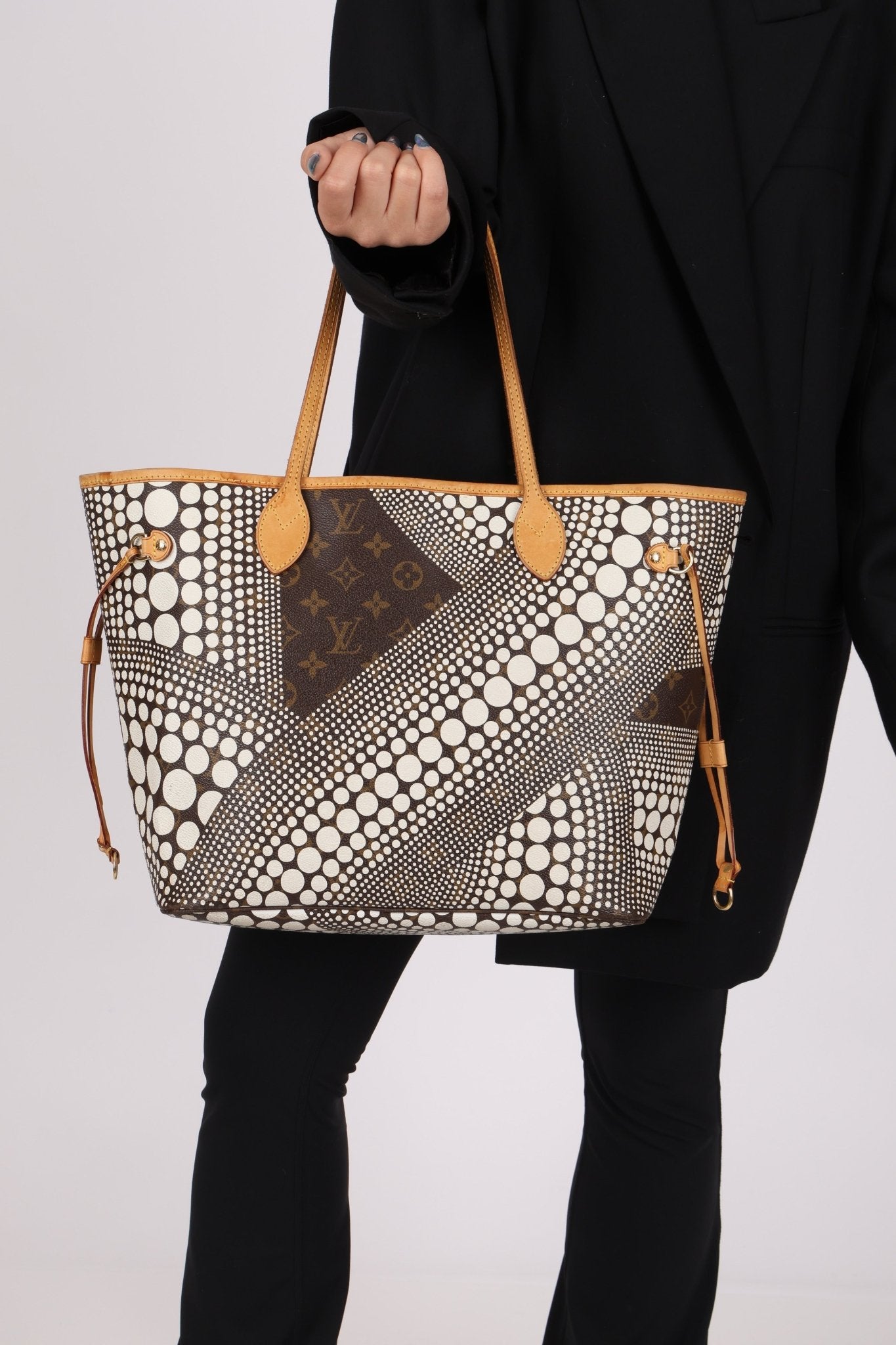 Limited Edition Louis Vuitton Kusama Waves Neverfull - FashioNica