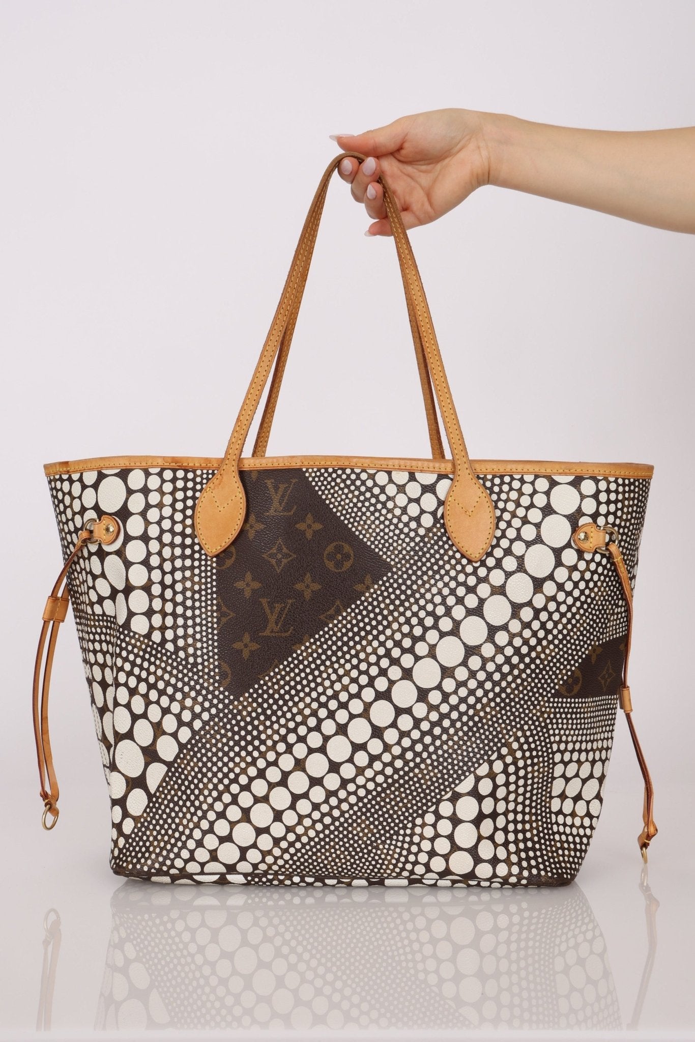 Limited Edition Louis Vuitton Kusama Waves Neverfull - FashioNica