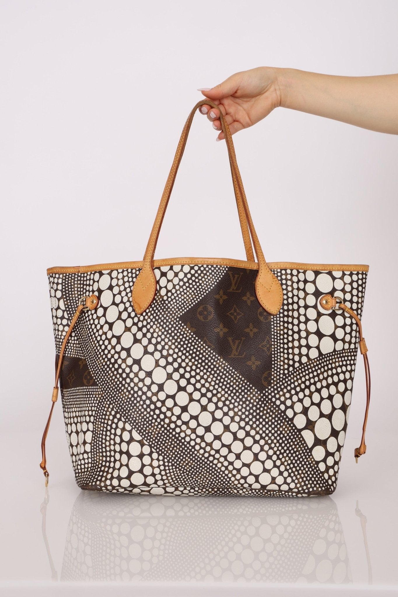 Limited Edition Louis Vuitton Kusama Waves Neverfull - FashioNica