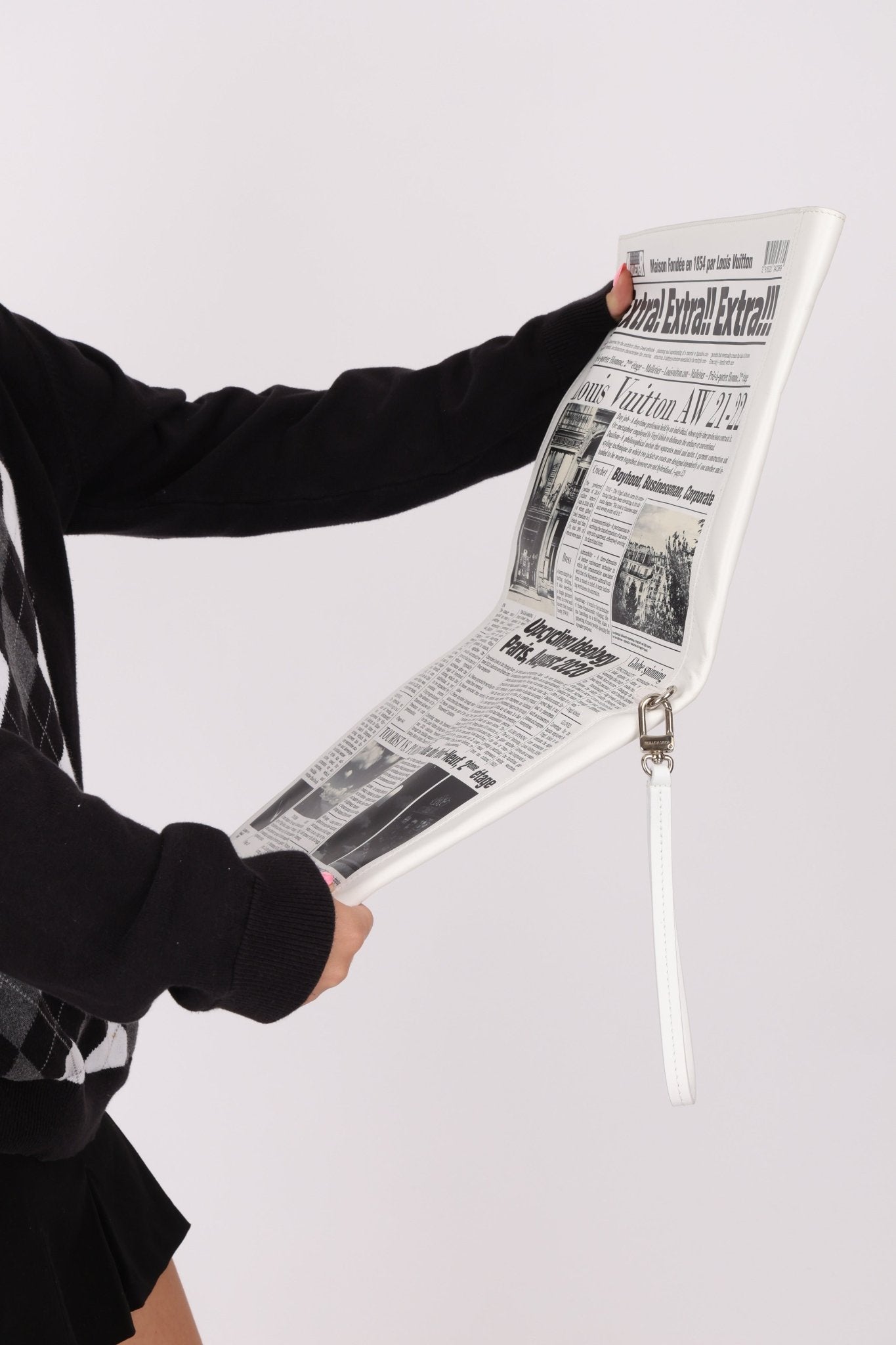 Limited Edition Louis Vuitton Newspaper Trompe L'oeil Clutch - FashioNica