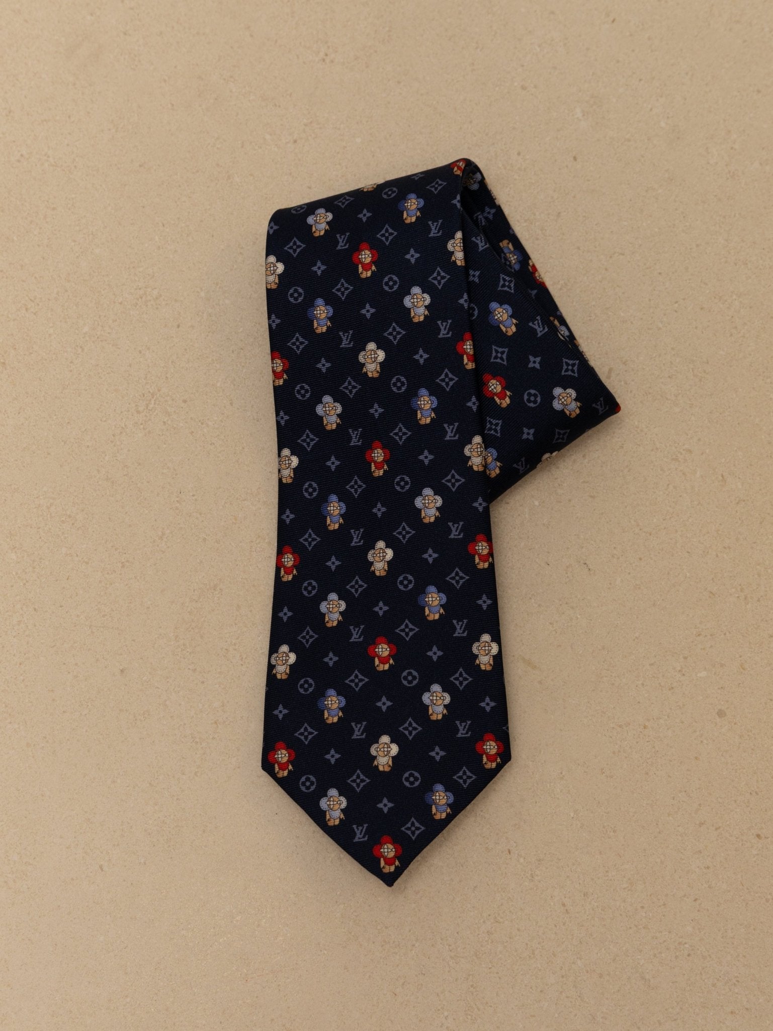 Limited Edition Louis Vuitton Silk Monogram Vivienne Tie - FashioNica