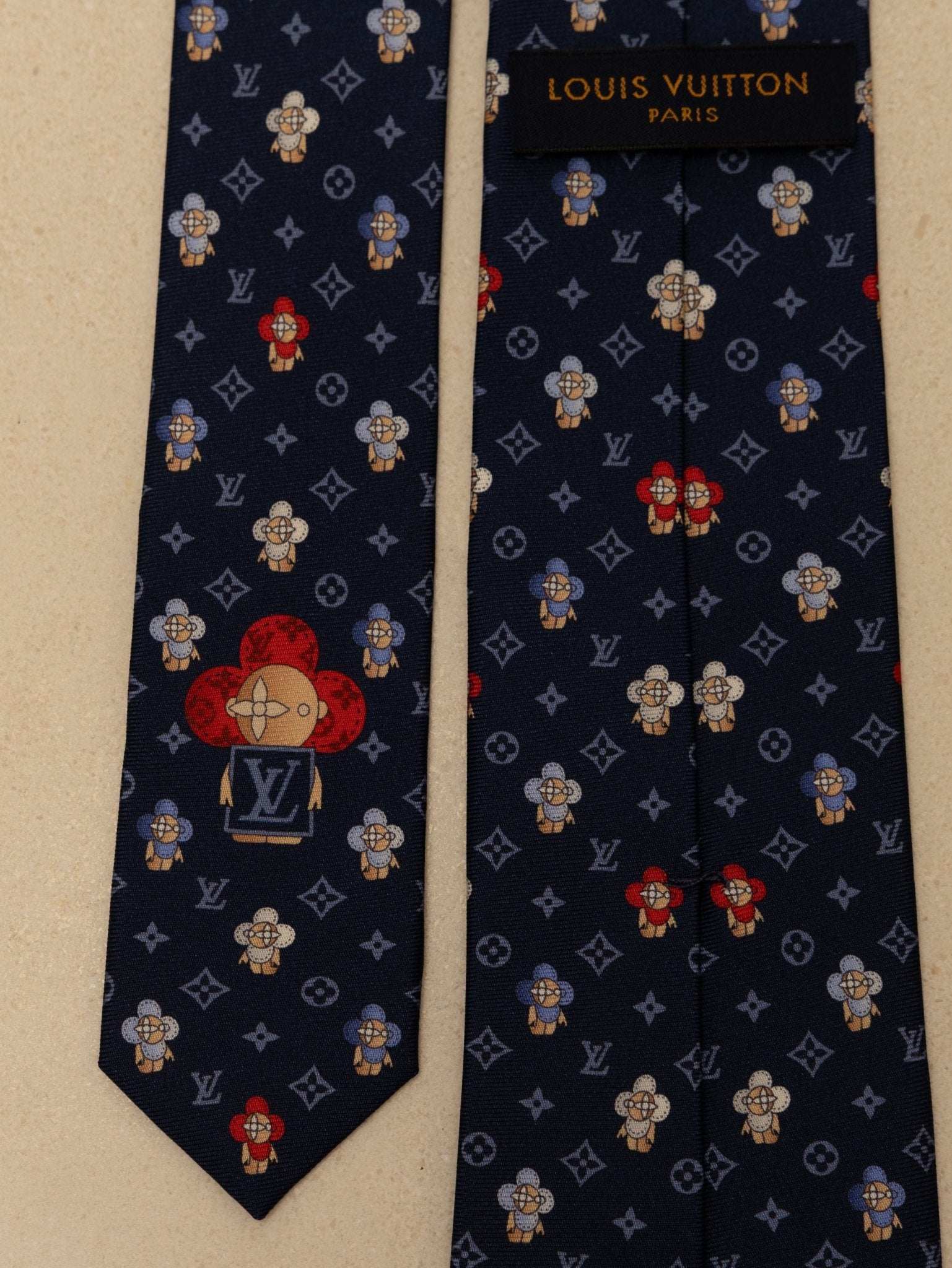 Limited Edition Louis Vuitton Silk Monogram Vivienne Tie - FashioNica