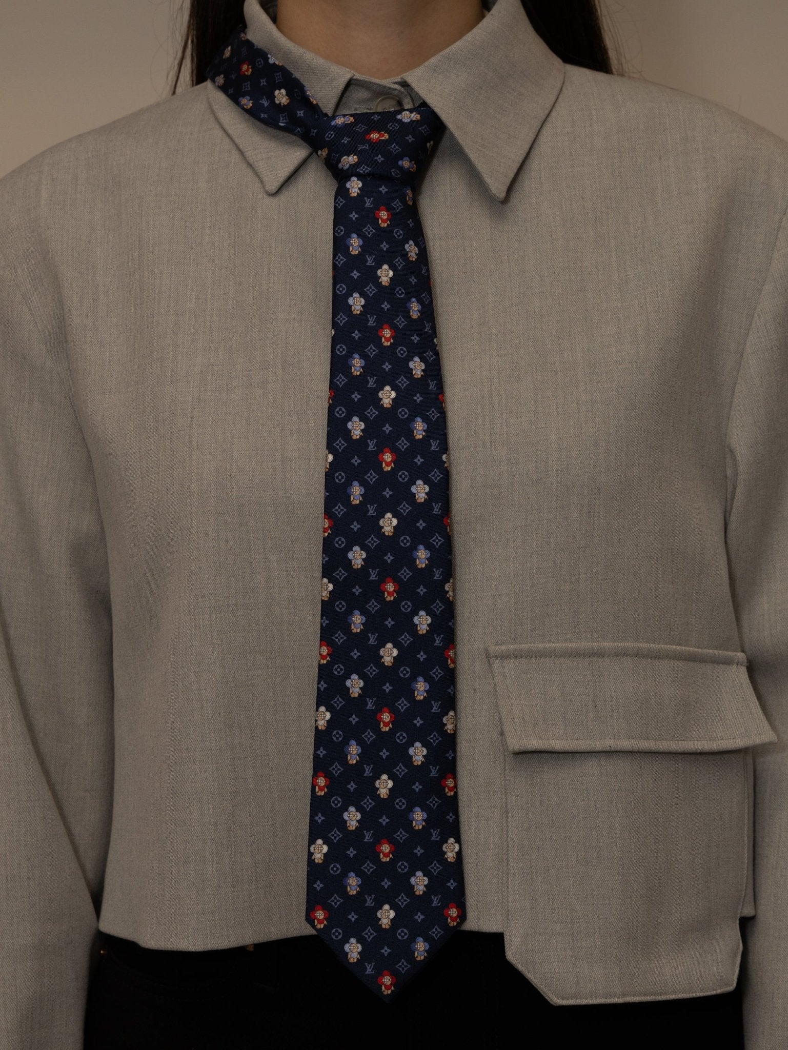 Limited Edition Louis Vuitton Silk Monogram Vivienne Tie - FashioNica