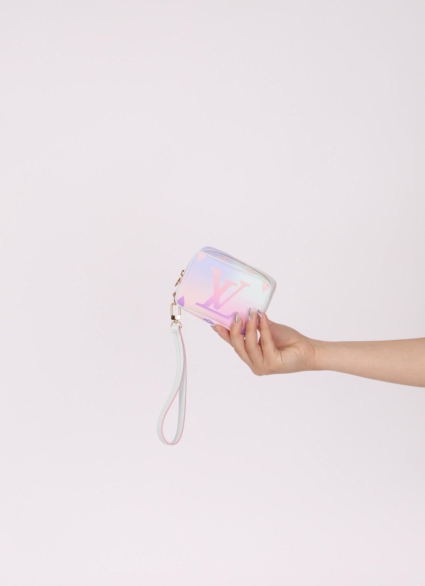 Limited Edition Louis Vuitton Spring in the City Wapity - FashioNica