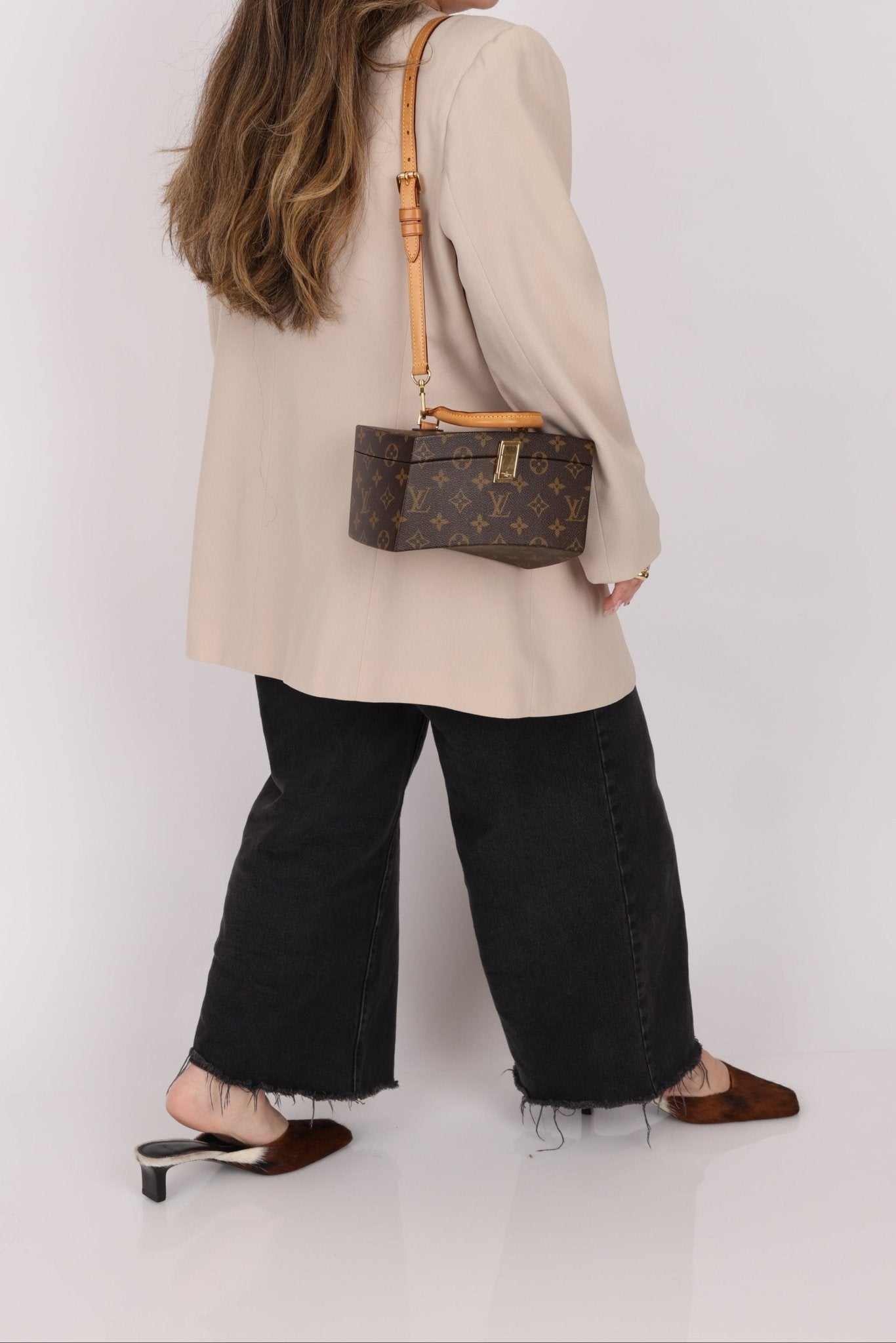 Limited Edition Louis Vuitton x Frank Gehry 2014 Monogram Twisted Box with Strap - FashioNica