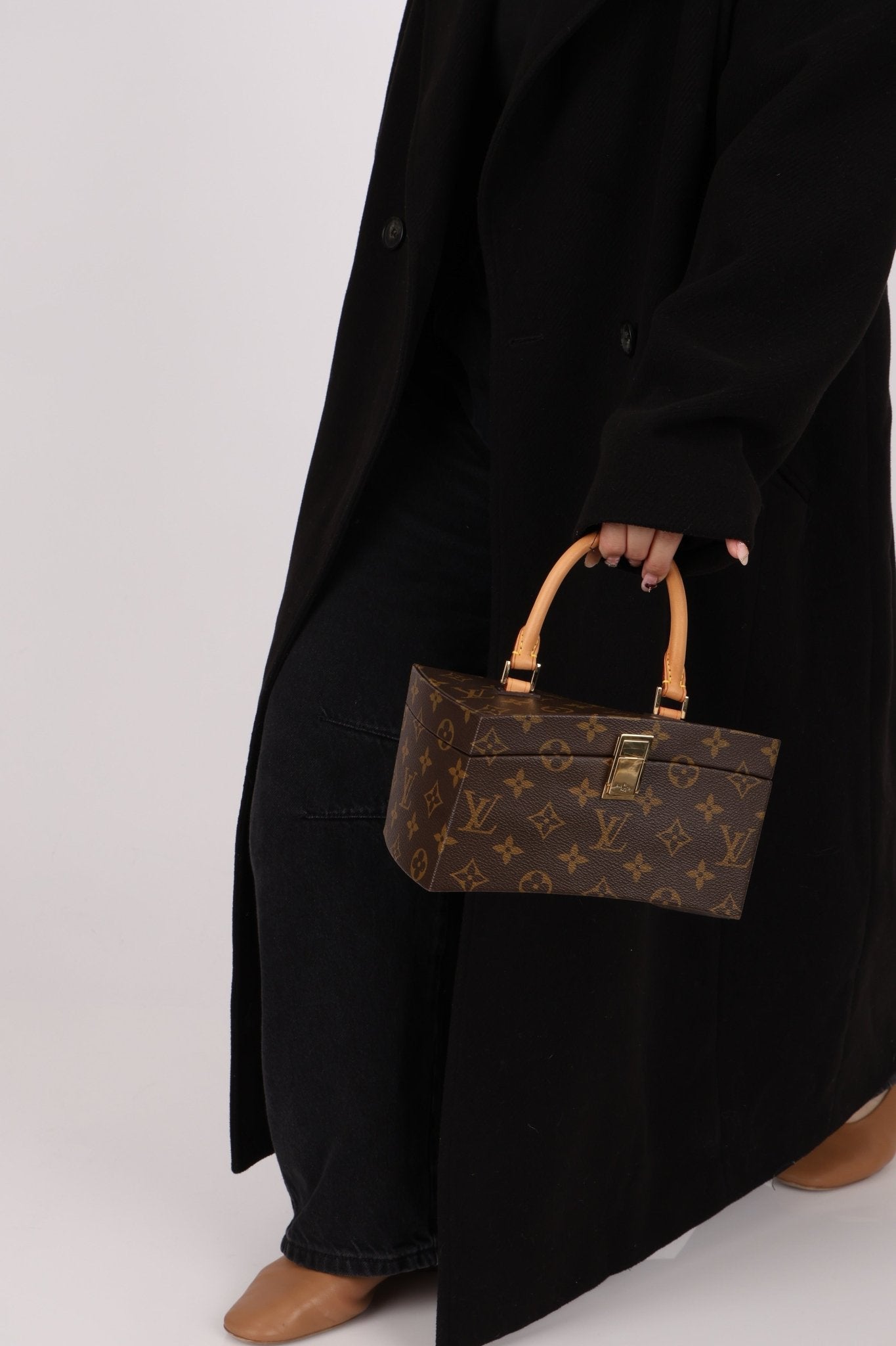 Limited Edition Louis Vuitton x Frank Gehry Monogram Twisted Box with Strap & Mirror - FashioNica