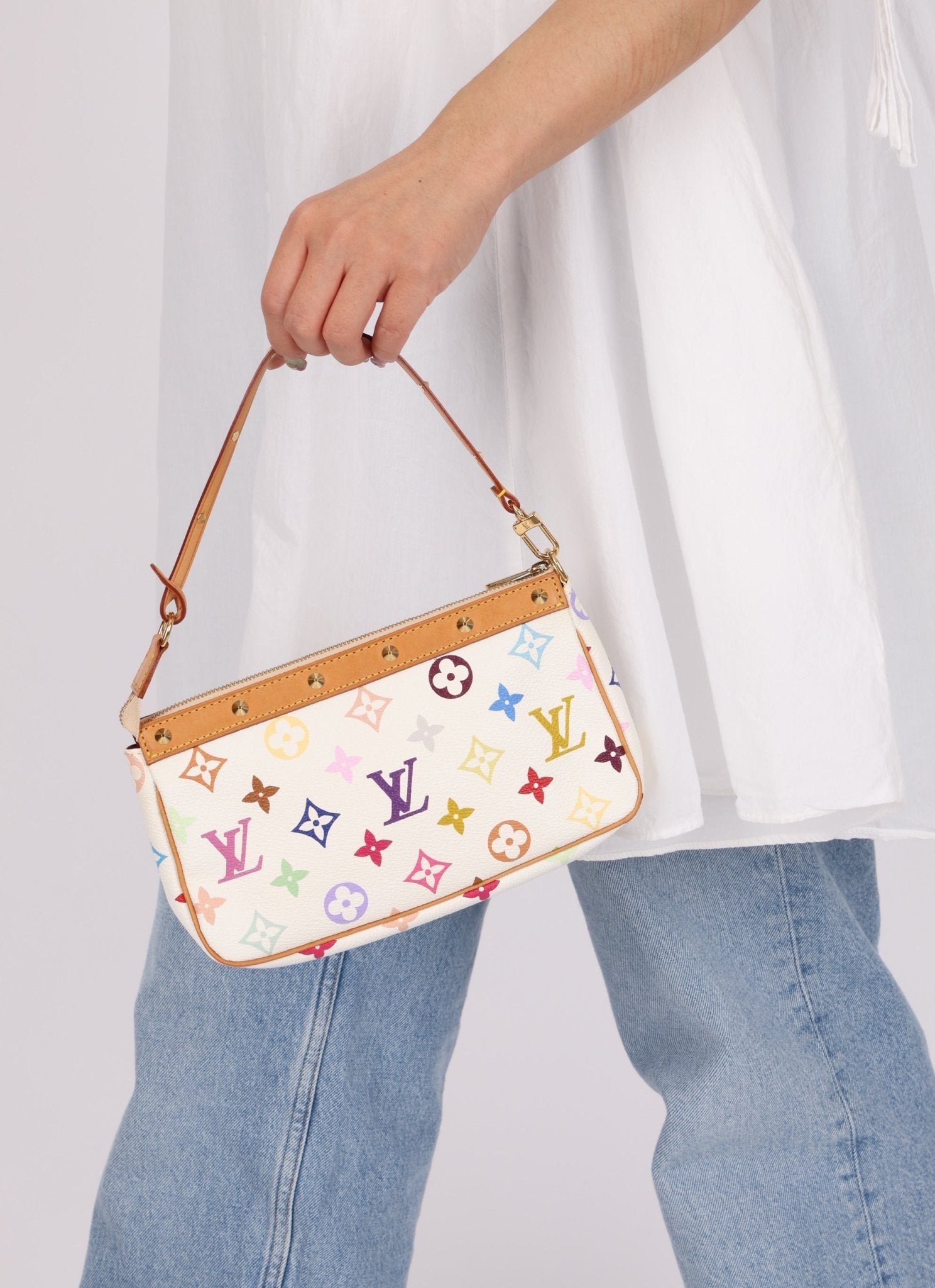 Limited Edition Louis Vuitton x Takashi Murakami Blanc Multicolor Pochette - FashioNica