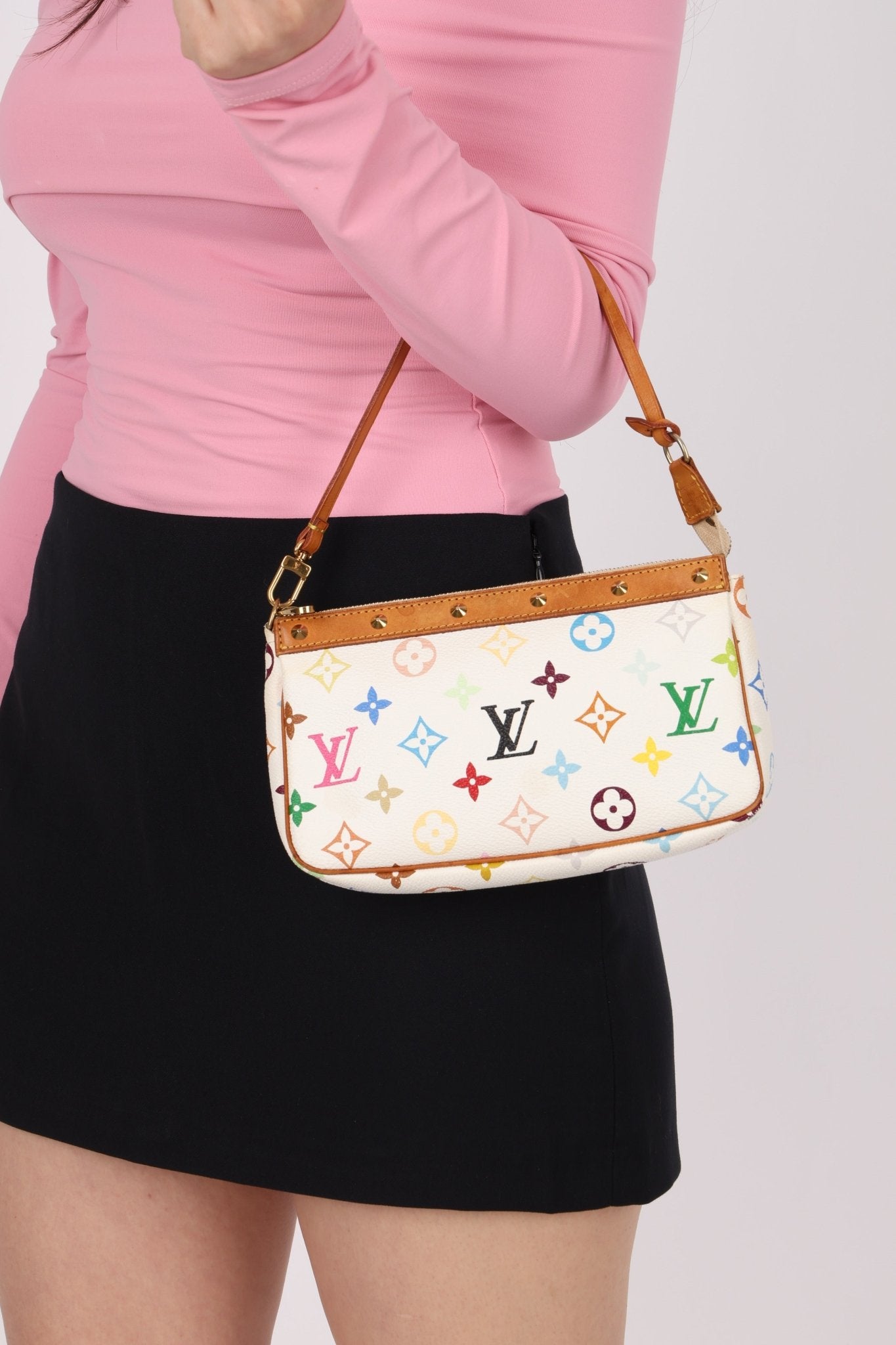 Limited Edition Louis Vuitton x Takashi Murakami Blanc Multicolor Pochette - FashioNica