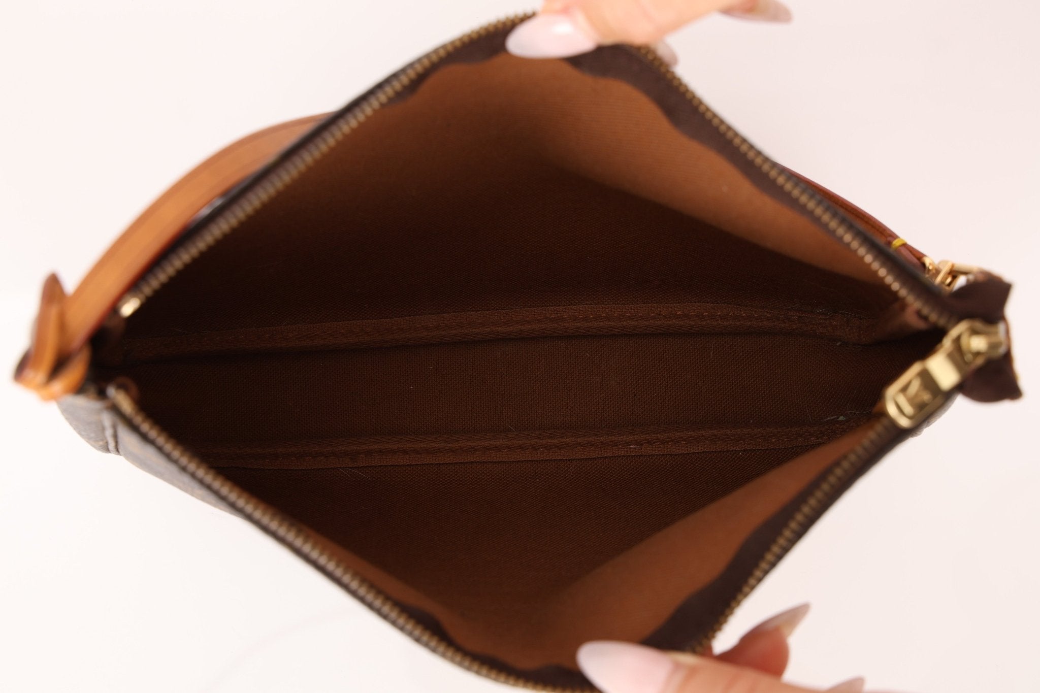 Limited Edition Louis Vuitton x Takashi Murakami Cherry Monogram Pochette - FashioNica