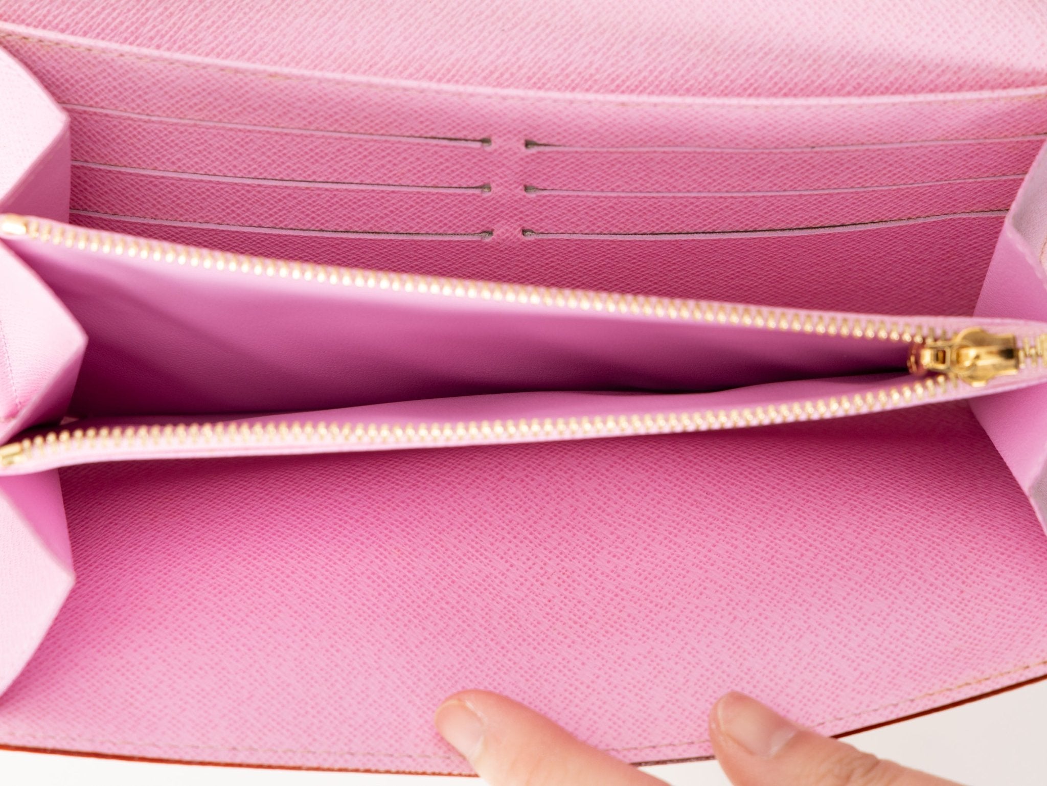 Limited Edition Louis Vuitton x Takashi Murakami Monogram Multicolor Blanc Sarah Wallet - FashioNica