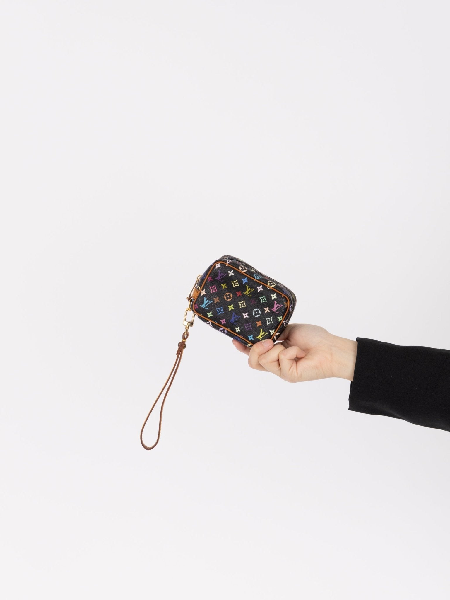 Limited Edition Louis Vuitton x Takashi Murakami Monogram Multicolor Noir Wapity - FashioNica