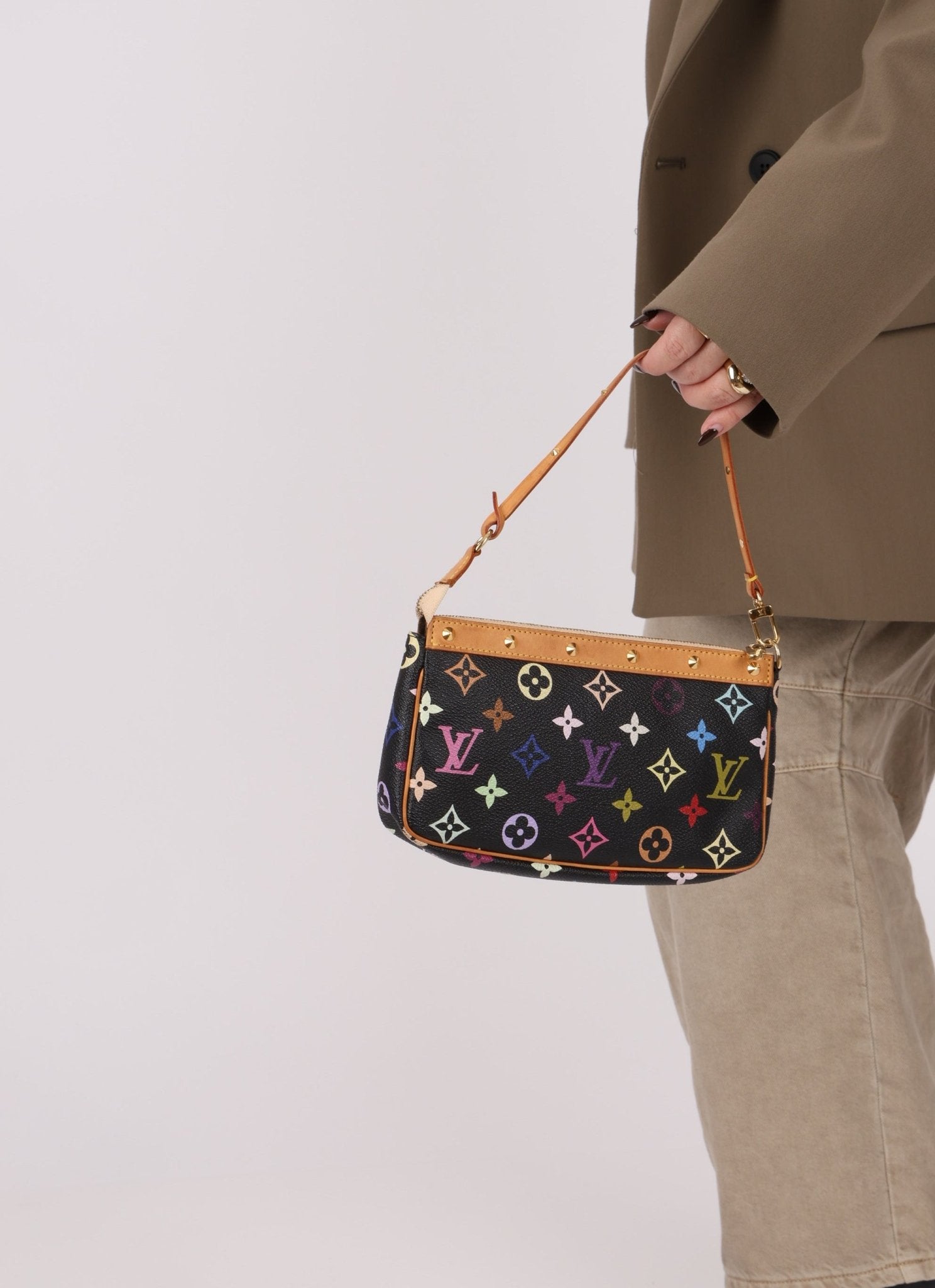 Limited Edition Louis Vuitton x Takashi Murakami Noir Multicolor Pochette - FashioNica