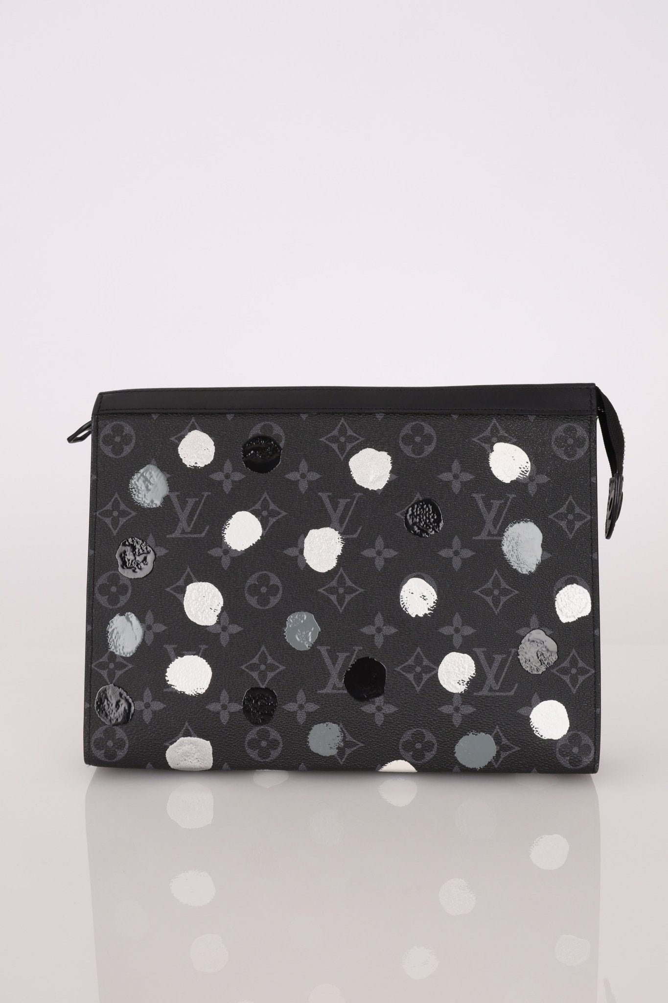 Limited Edition Louis Vuitton x Yayoi Kusama Voyage Monogram Eclipse Pochette MM - FashioNica