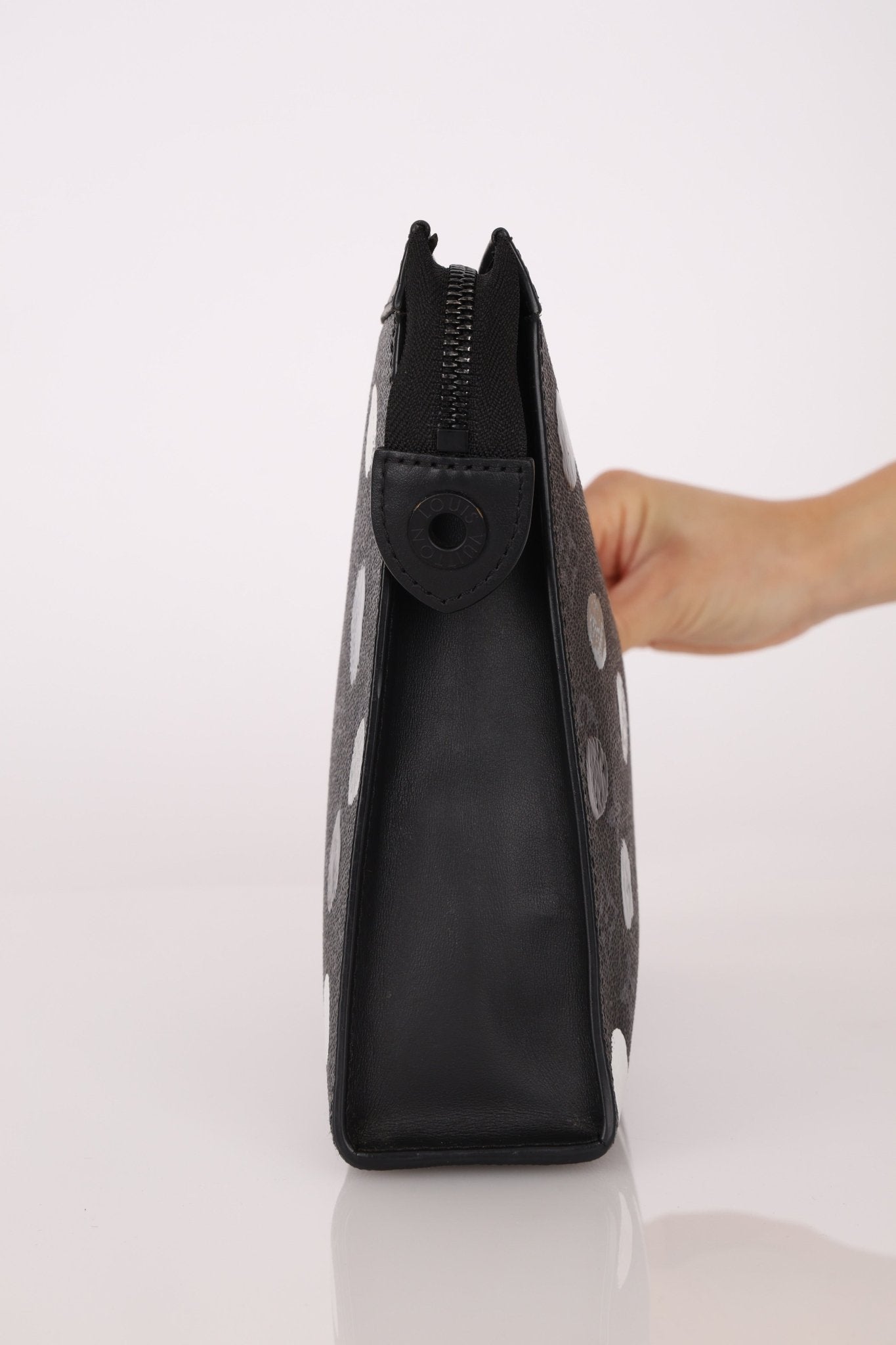 Limited Edition Louis Vuitton x Yayoi Kusama Voyage Monogram Eclipse Pochette MM - FashioNica