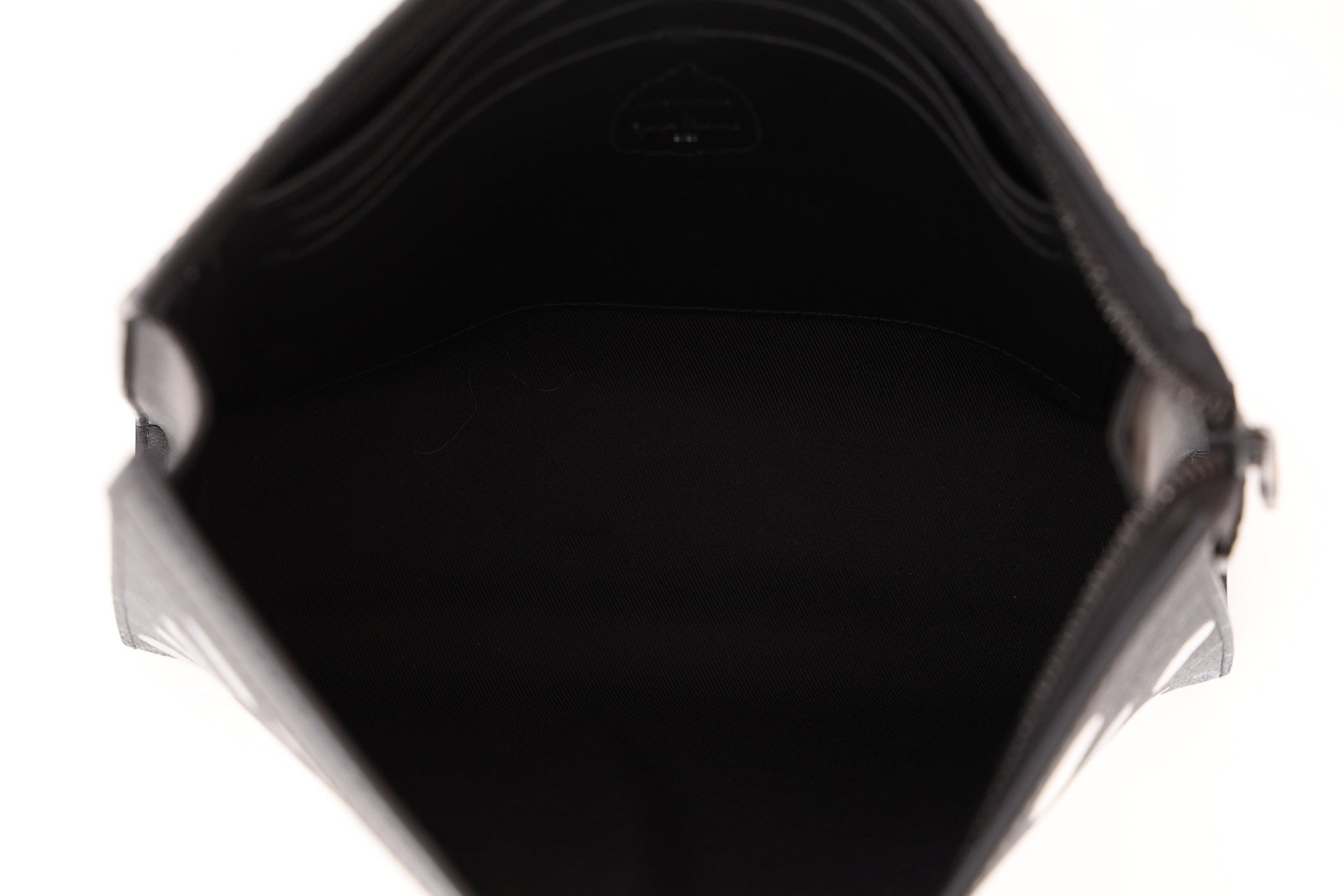 Limited Edition Louis Vuitton x Yayoi Kusama Voyage Monogram Eclipse Pochette MM - FashioNica