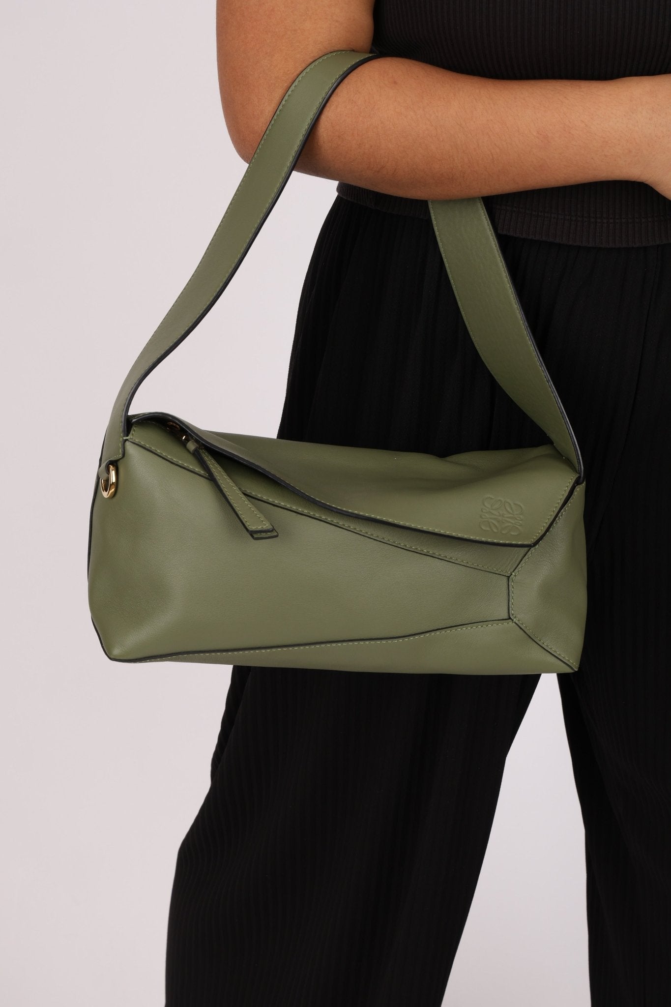 Loewe 2022 Avocado Puzzle Hobo - FashioNica