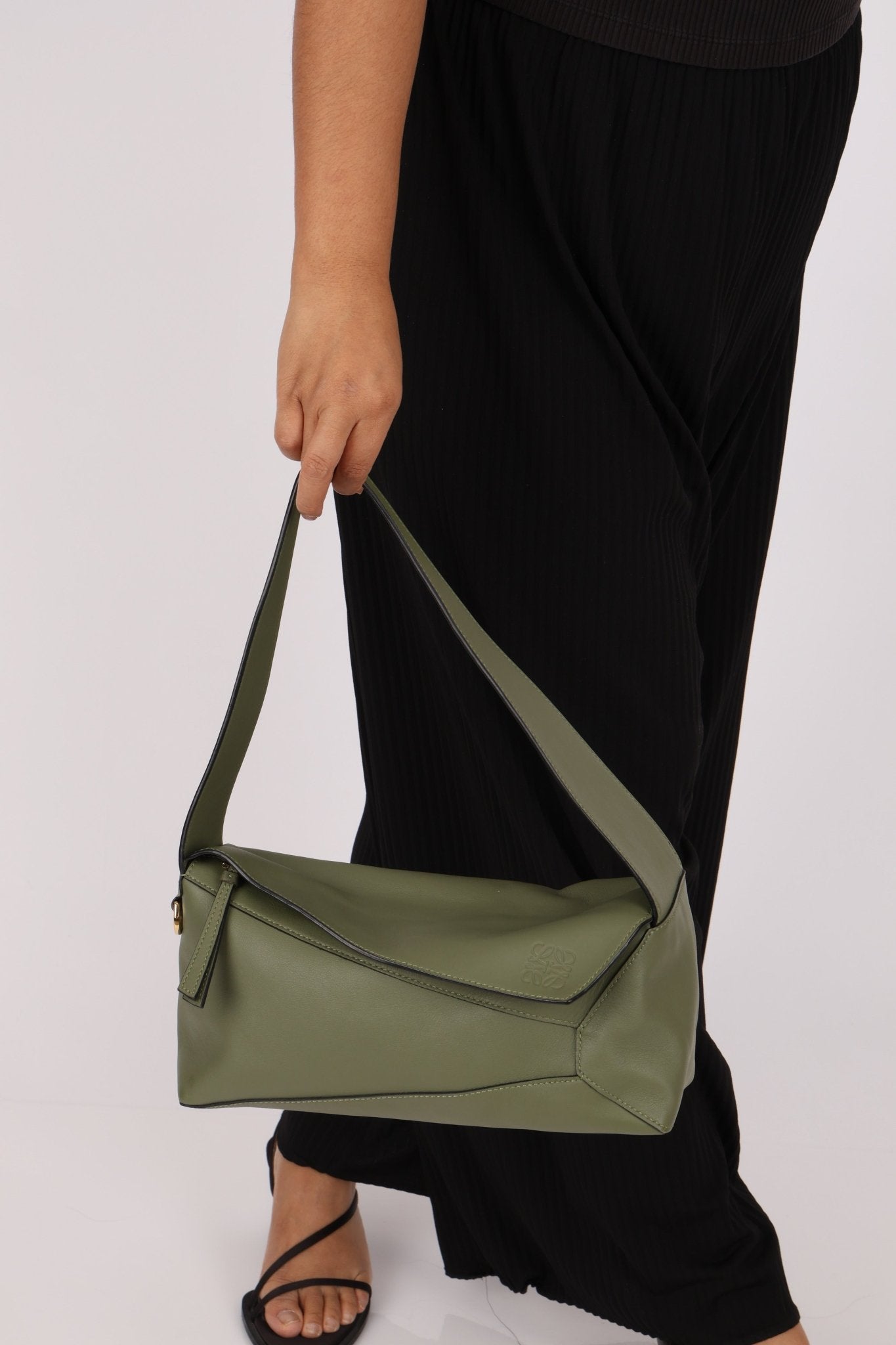 Loewe 2022 Avocado Puzzle Hobo - FashioNica