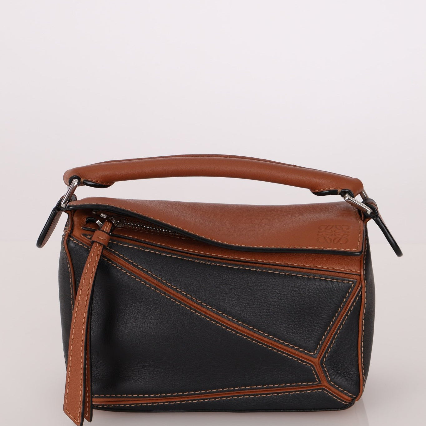Loewe Bicolor Mini Puzzle - FashioNica