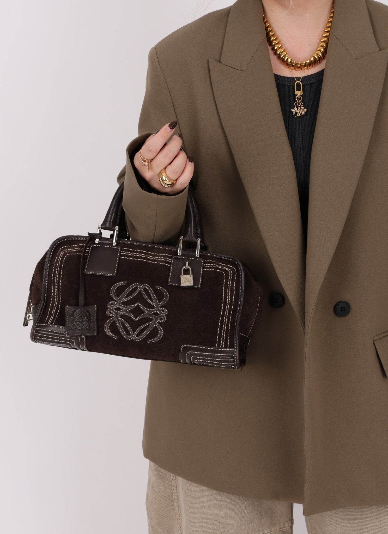 Loewe Brown Suede Contrast Stitch Amazona - FashioNica