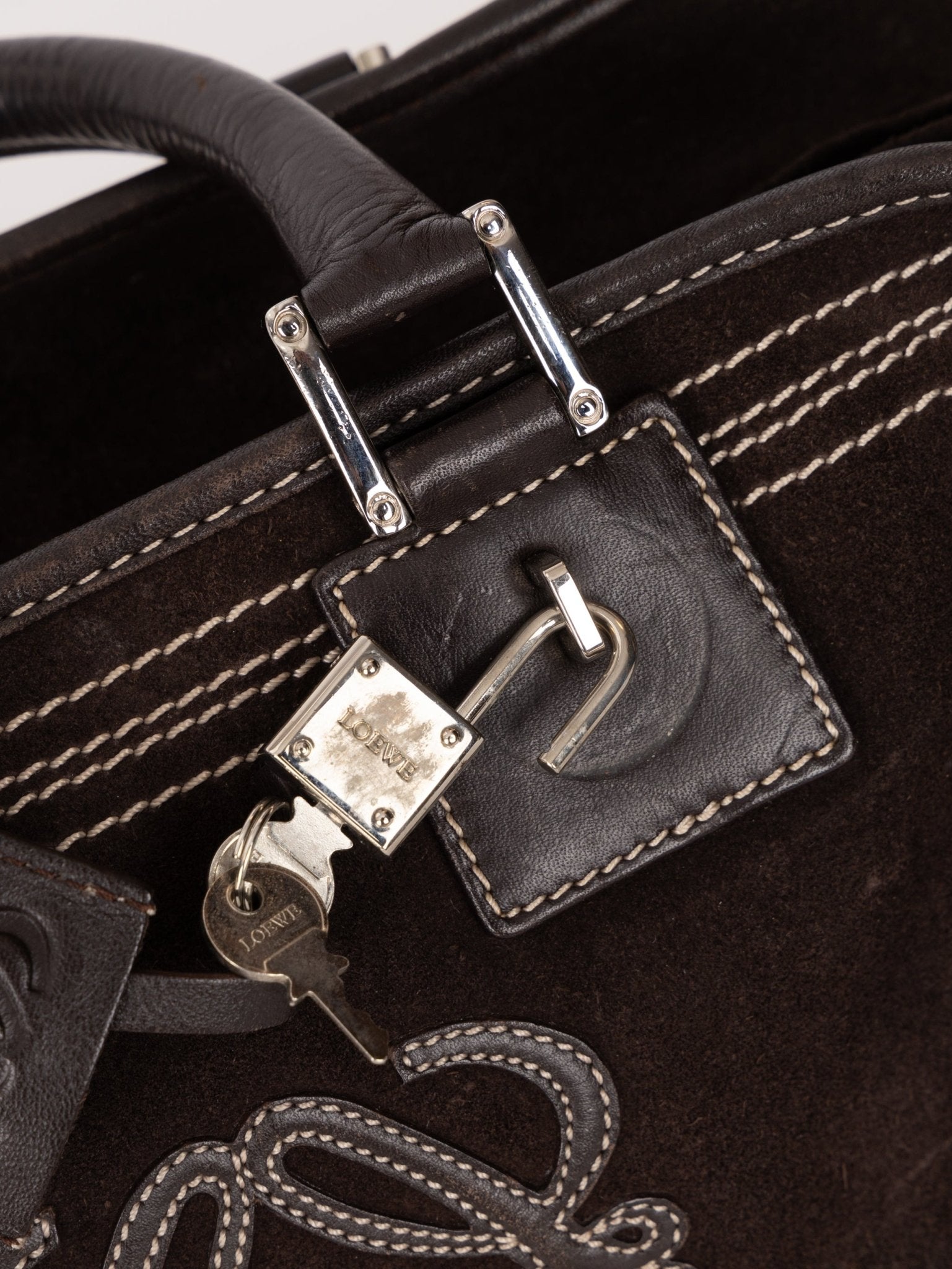 Loewe Brown Suede Contrast Stitch Amazona - FashioNica