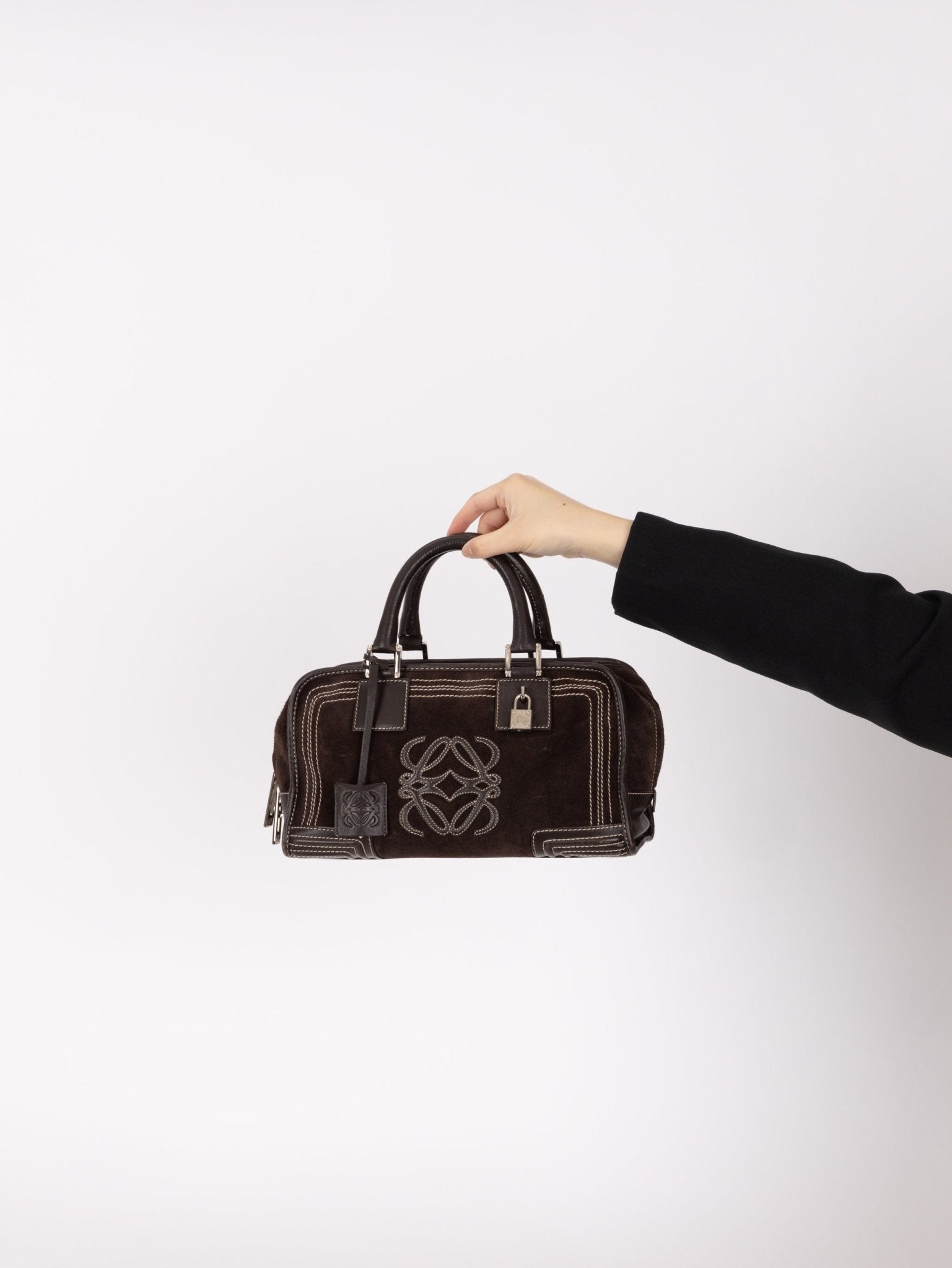 Loewe Brown Suede Contrast Stitch Amazona - FashioNica