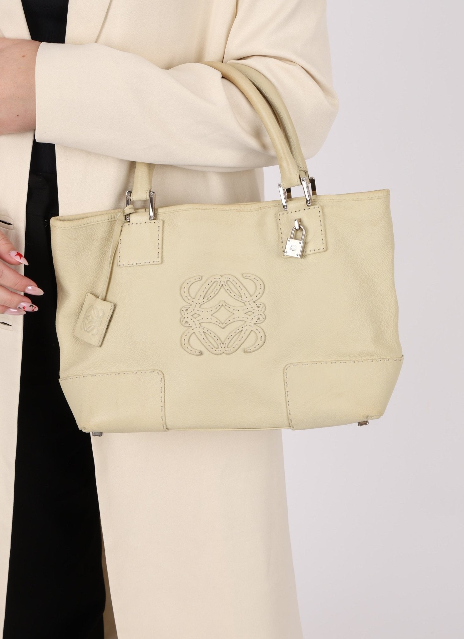 Loewe Butter Yellow Amazona Tote - FashioNica