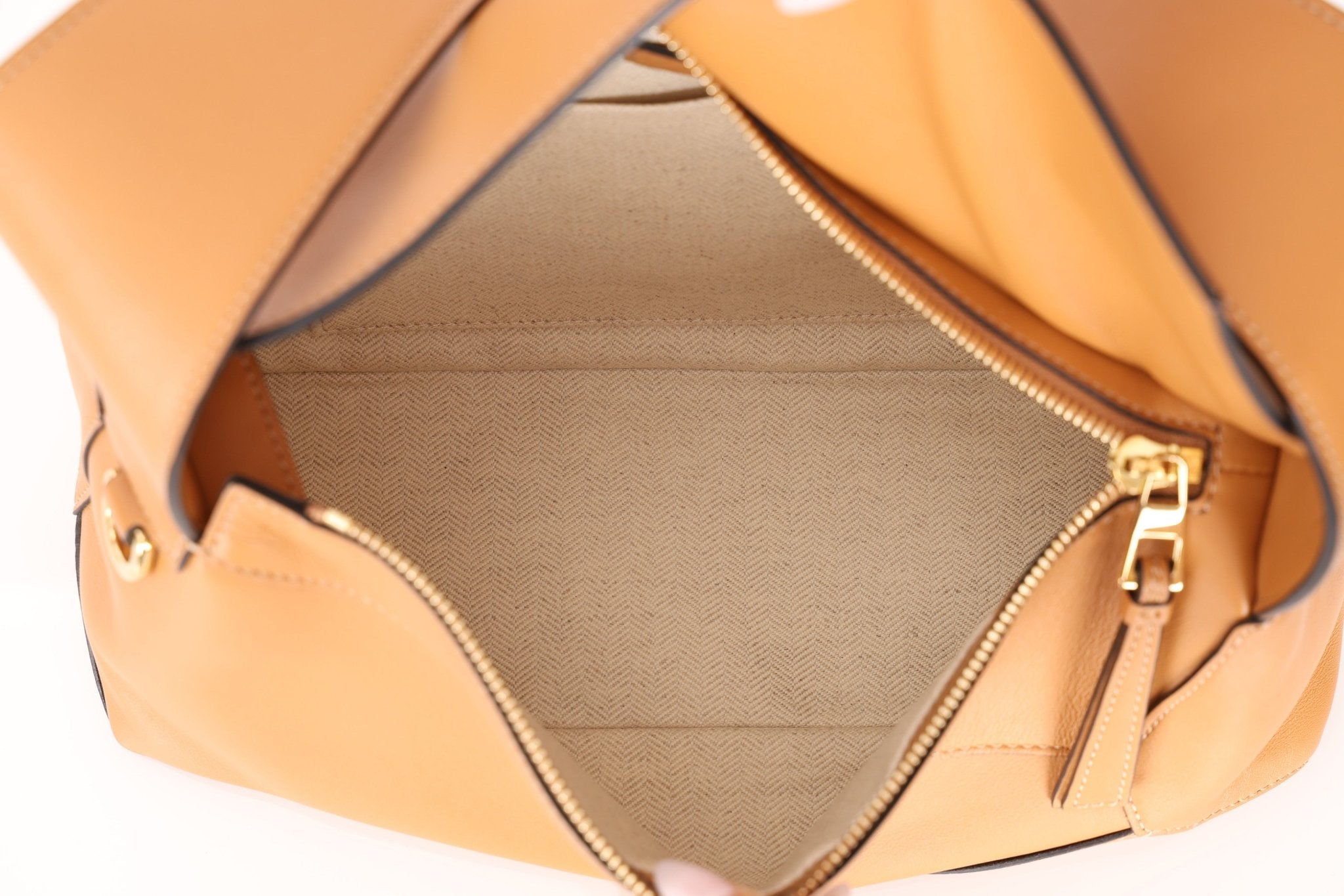Loewe Camel Puzzle Hobo - FashioNica
